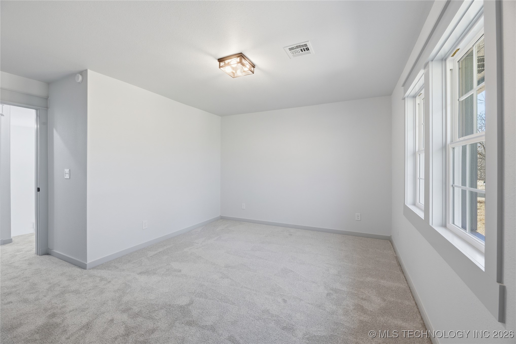 2850 Park Street Property Photo 24