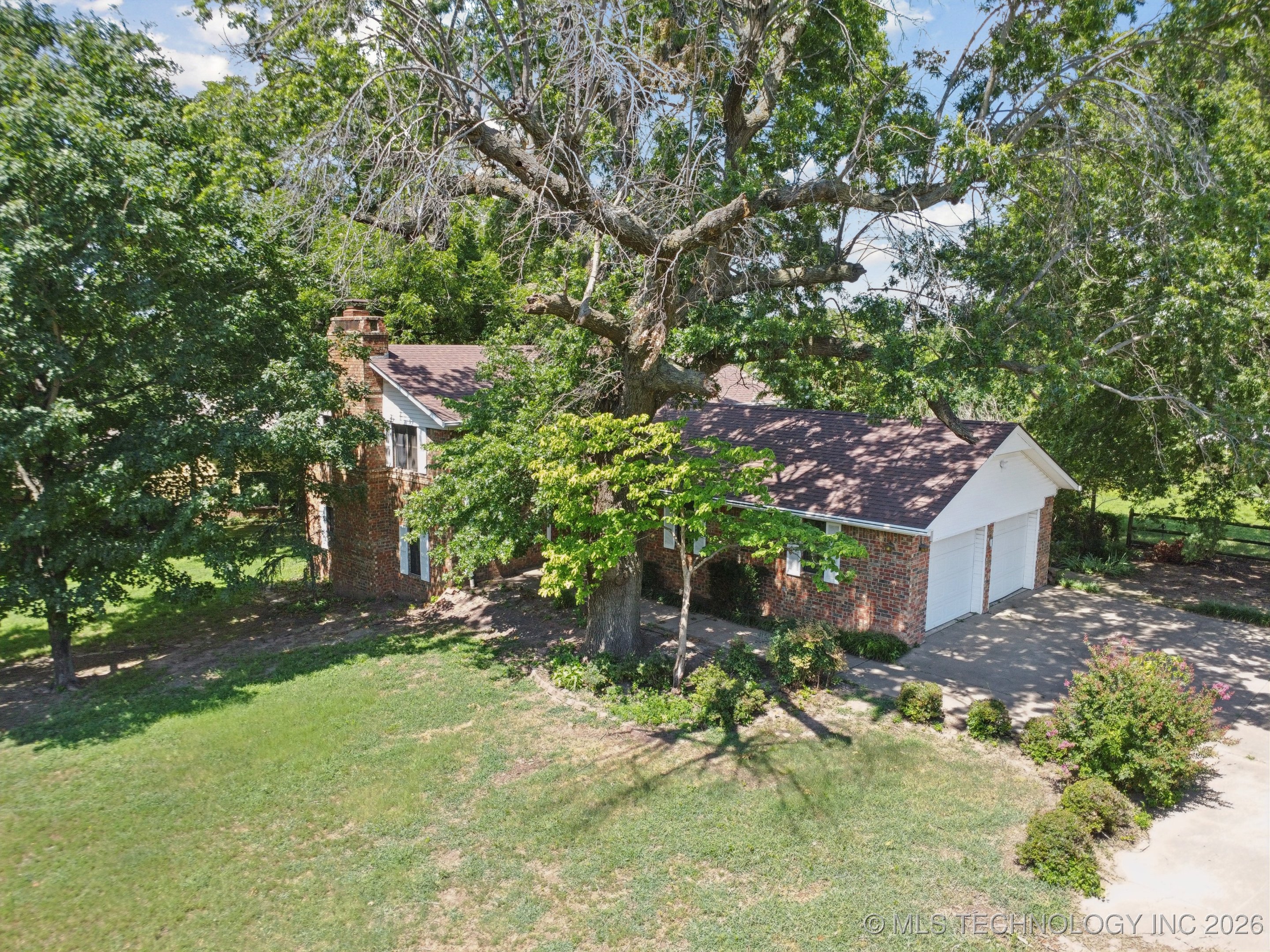 1181 Deer Creek Property Photo 3