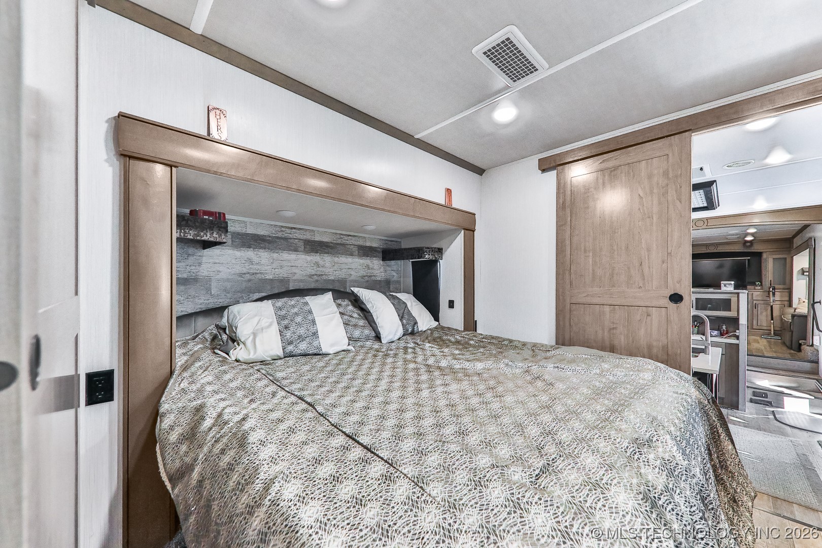 County Road 658 Property Photo 18