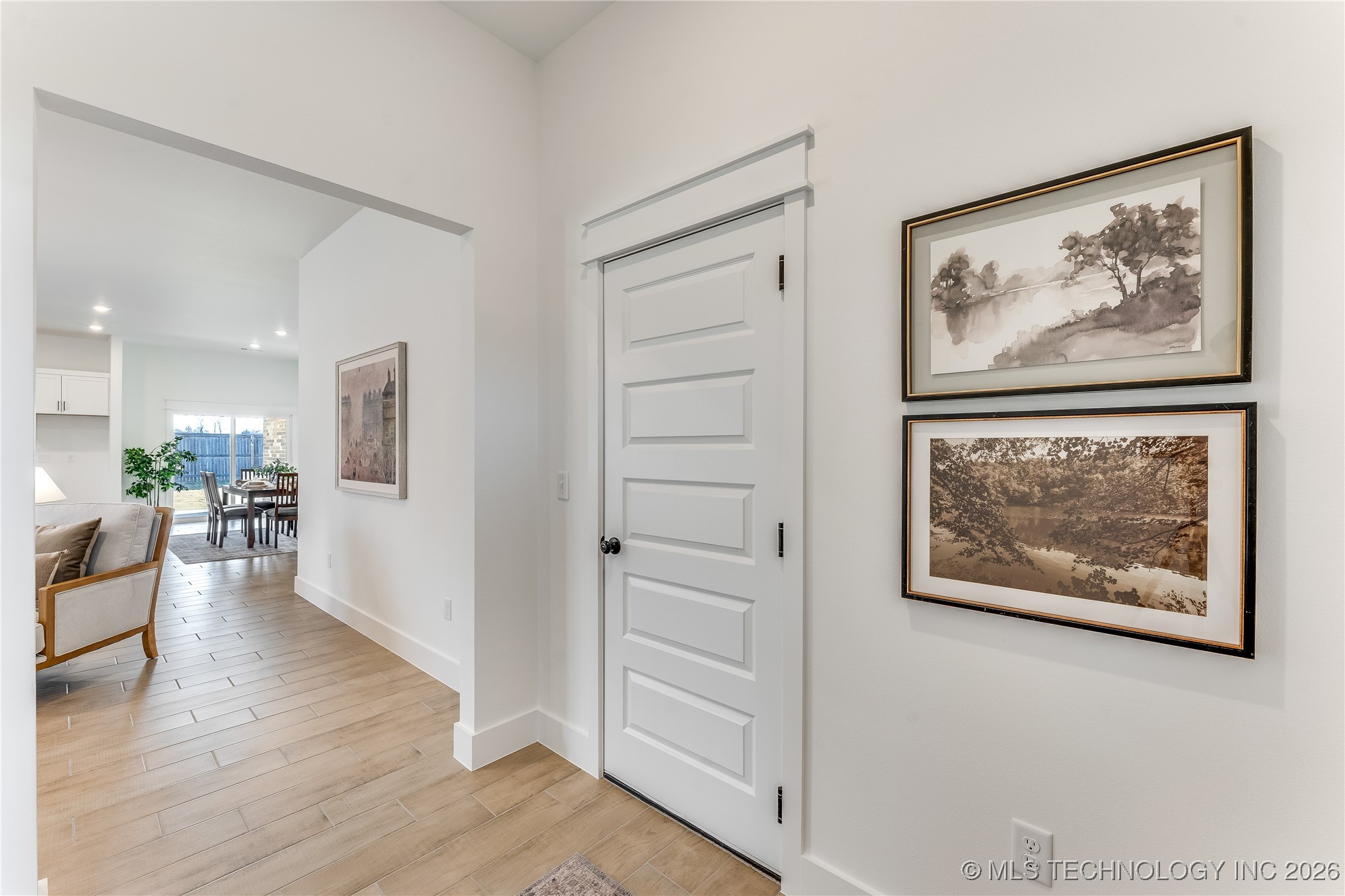 12901 S 21st Place E Property Photo 11