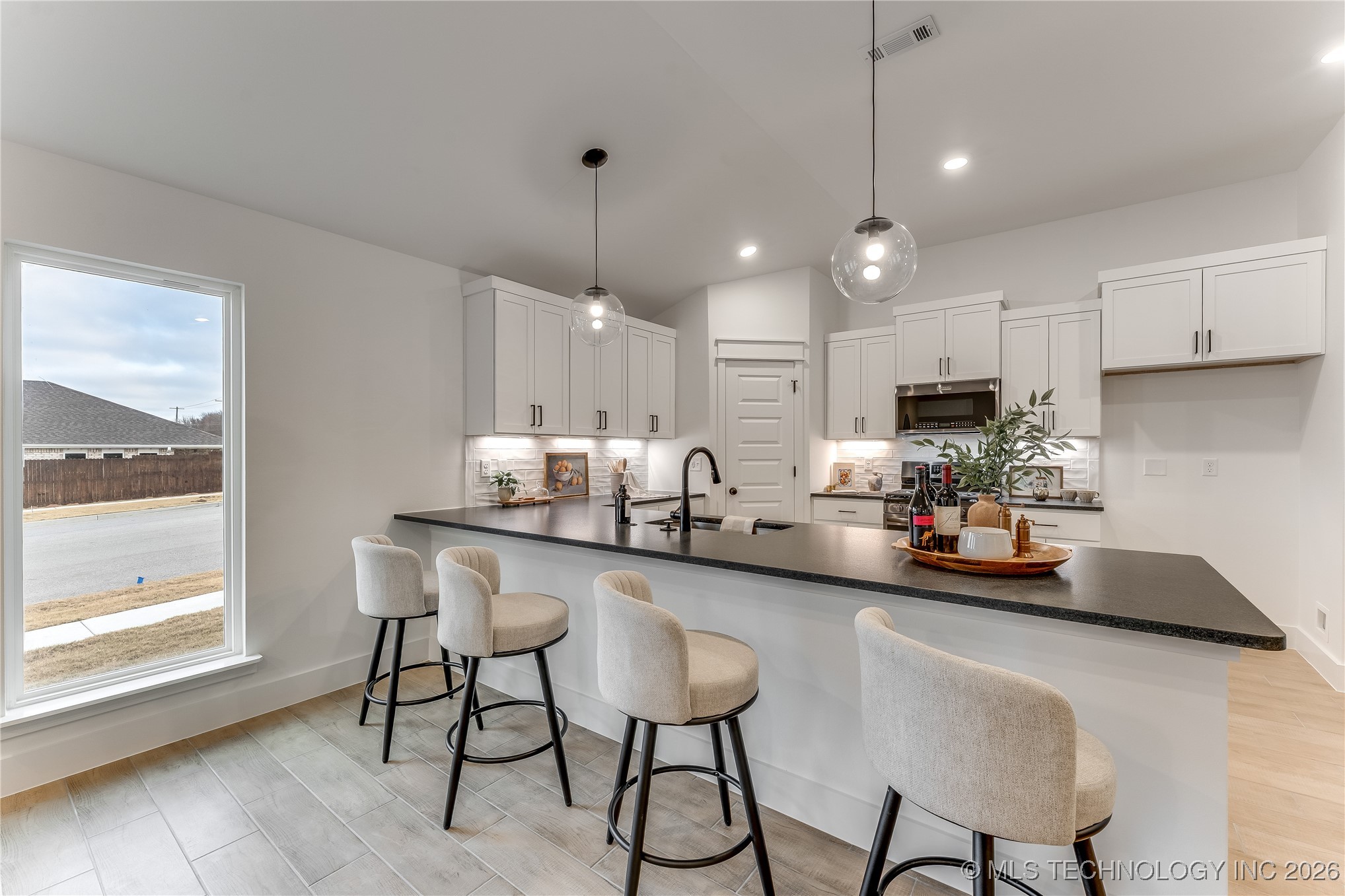 12901 S 21st Place E Property Photo 15