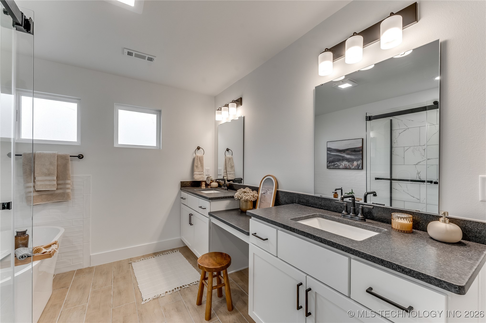 12901 S 21st Place E Property Photo 21