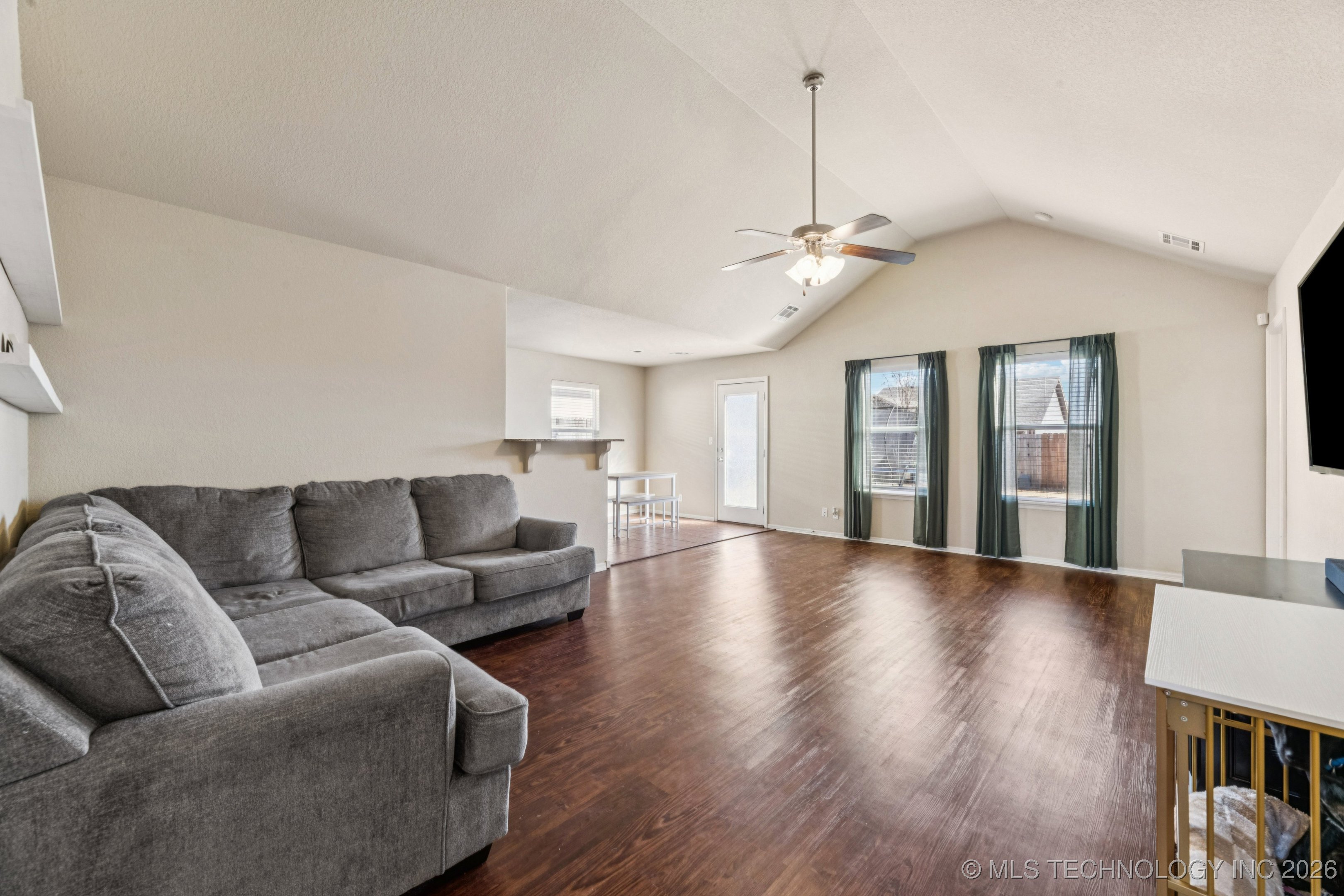 10709 N 153rd East East Avenue Property Photo 8