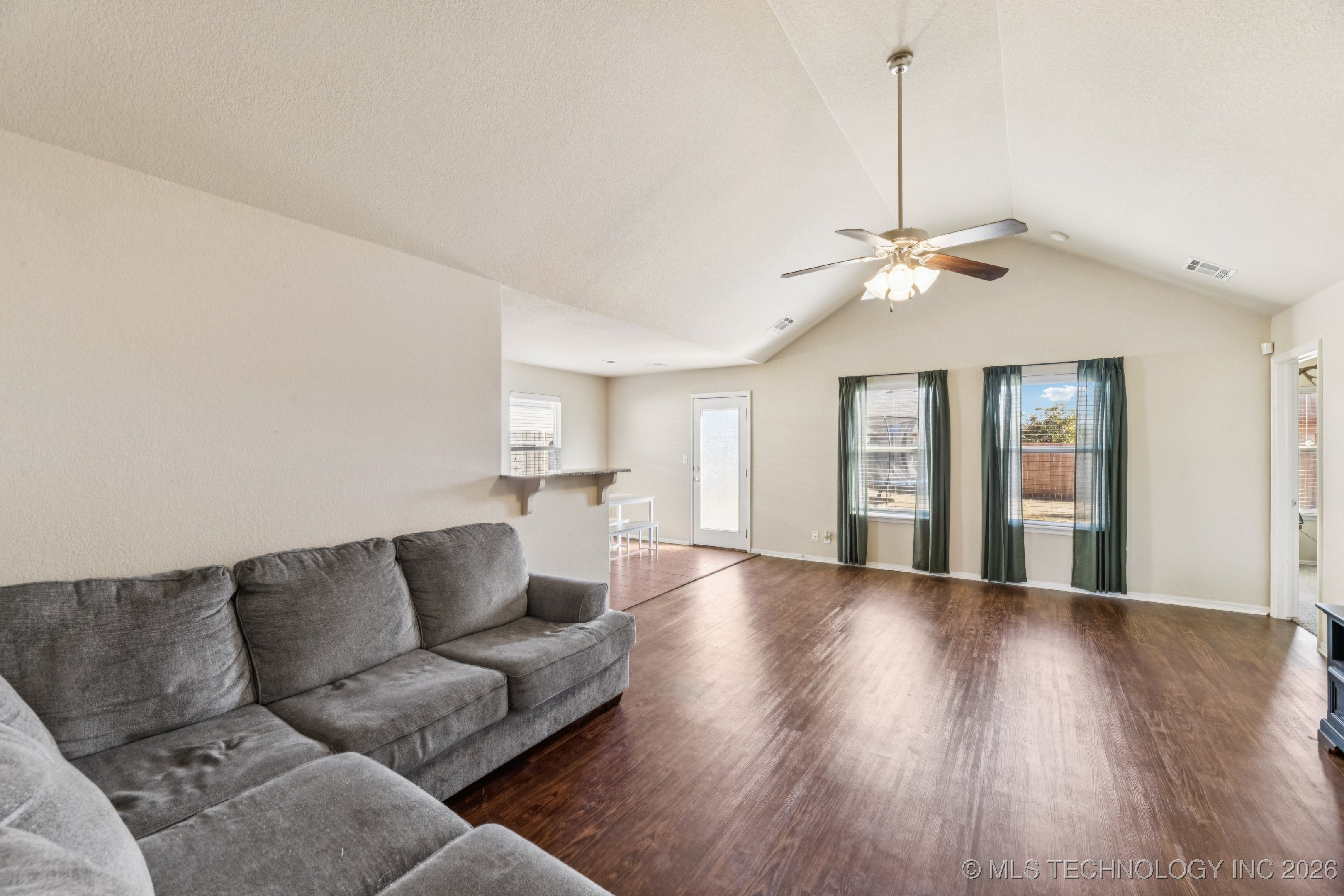 10709 N 153rd East East Avenue Property Photo 11