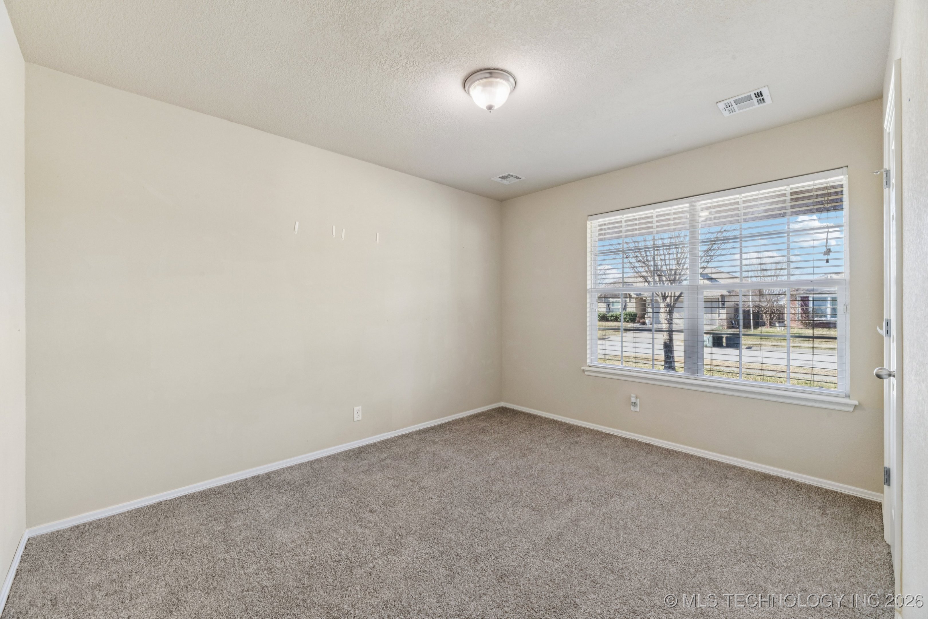 10709 N 153rd East East Avenue Property Photo 32