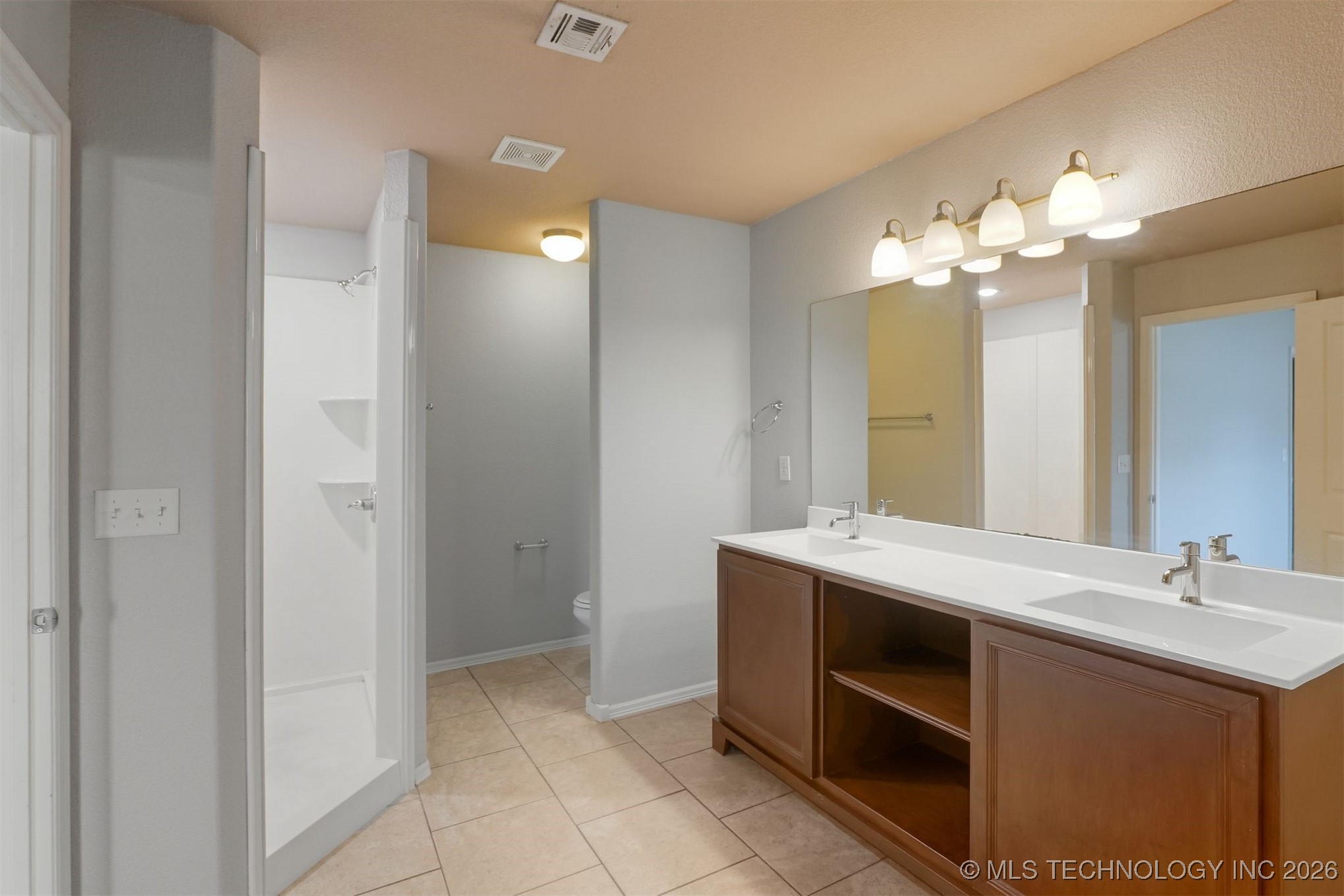 17507 E 44th Street Property Photo 12