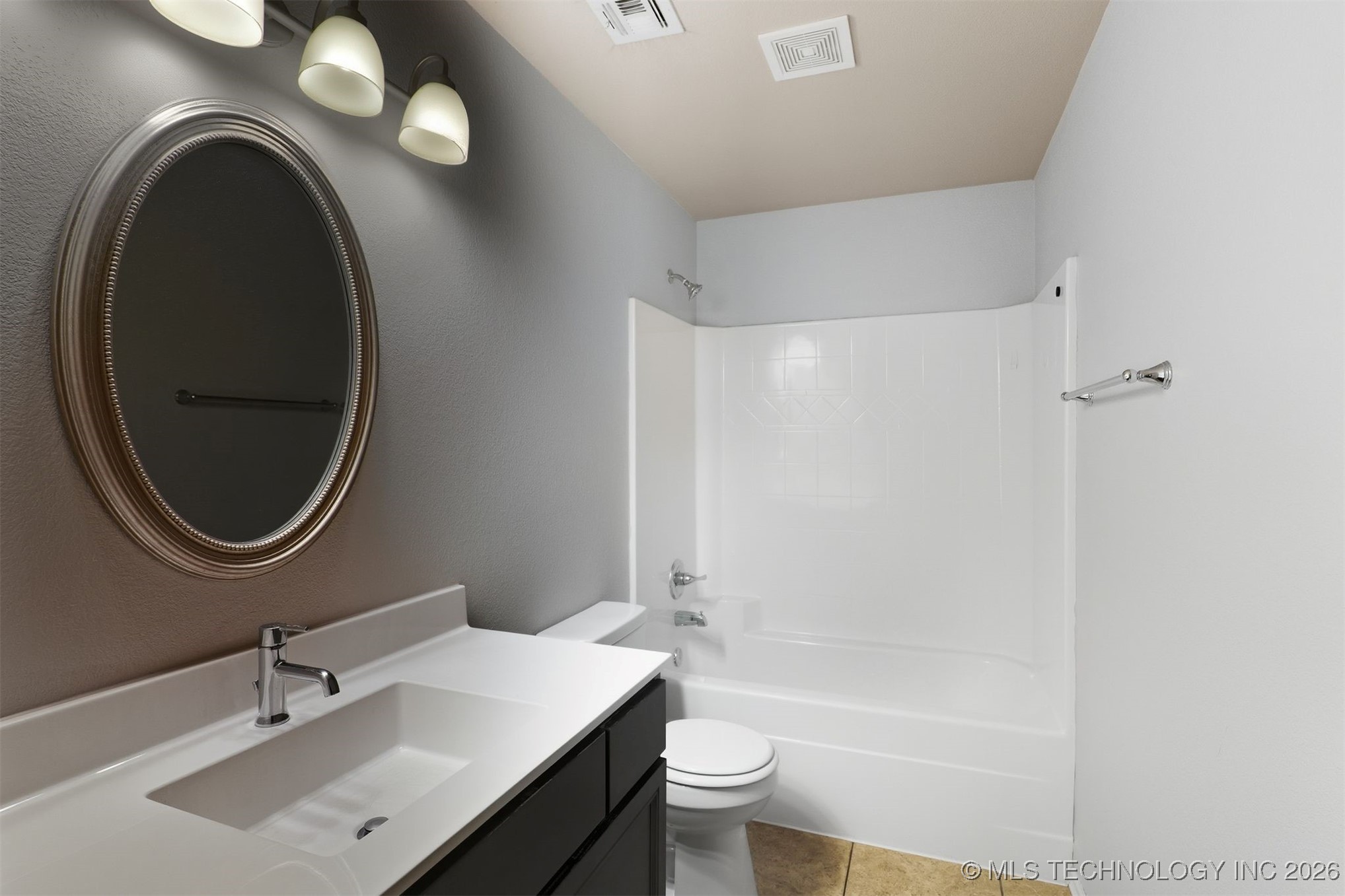 17507 E 44th Street Property Photo 20