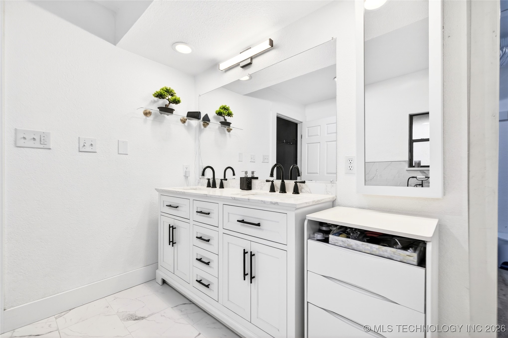 3741 E 108th Street S Property Photo 21