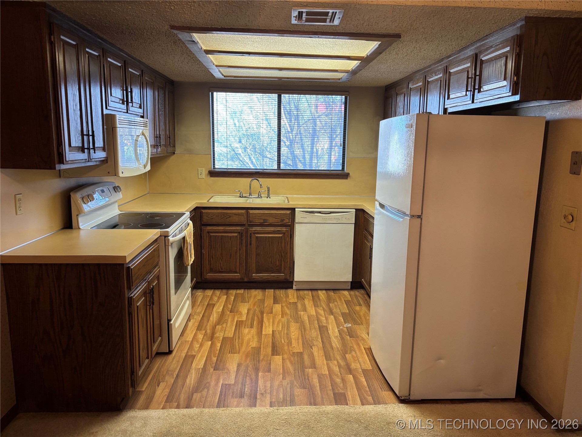 5201 Nowata A201 Property Photo 5