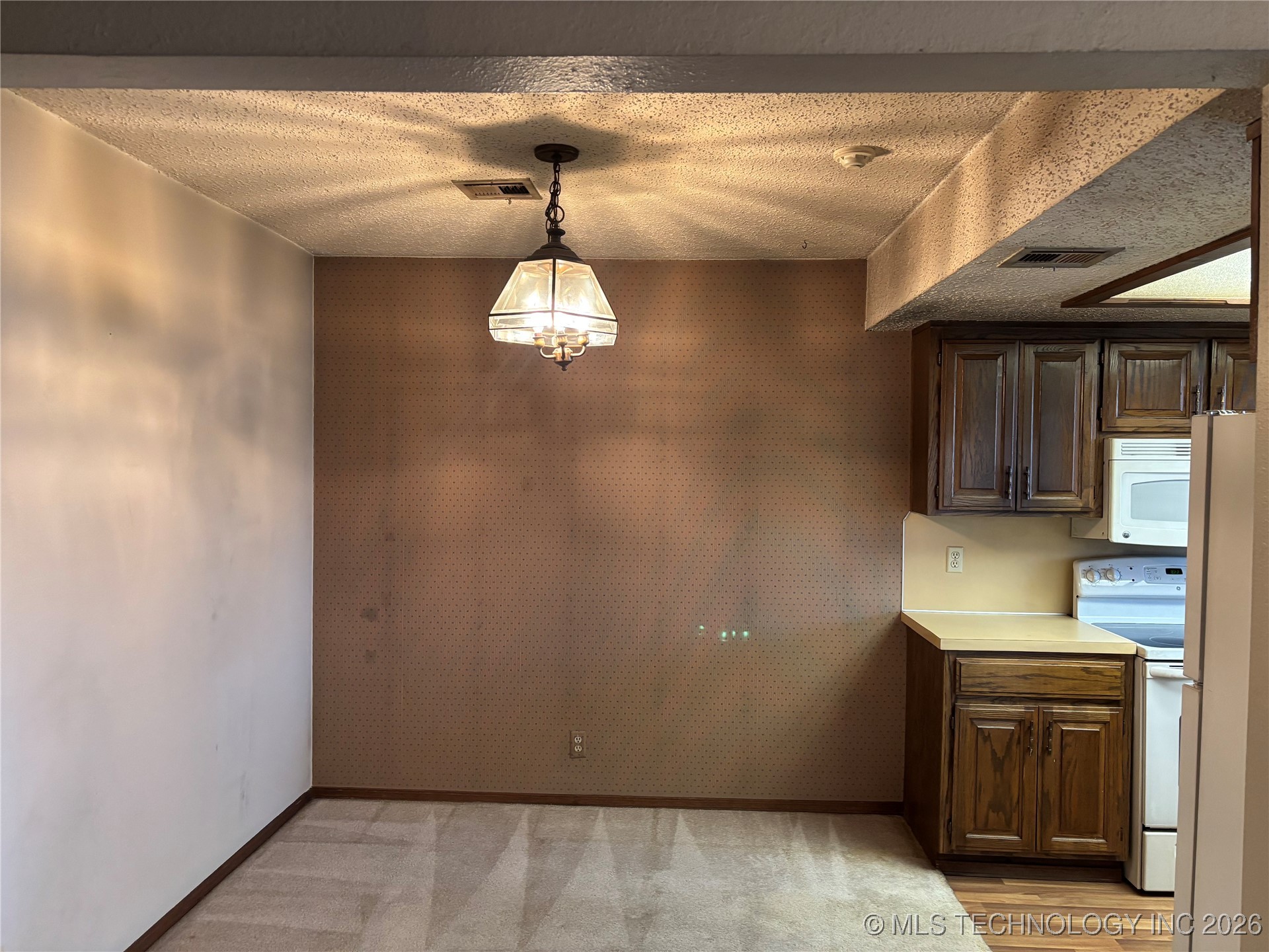 5201 Nowata A201 Property Photo 7