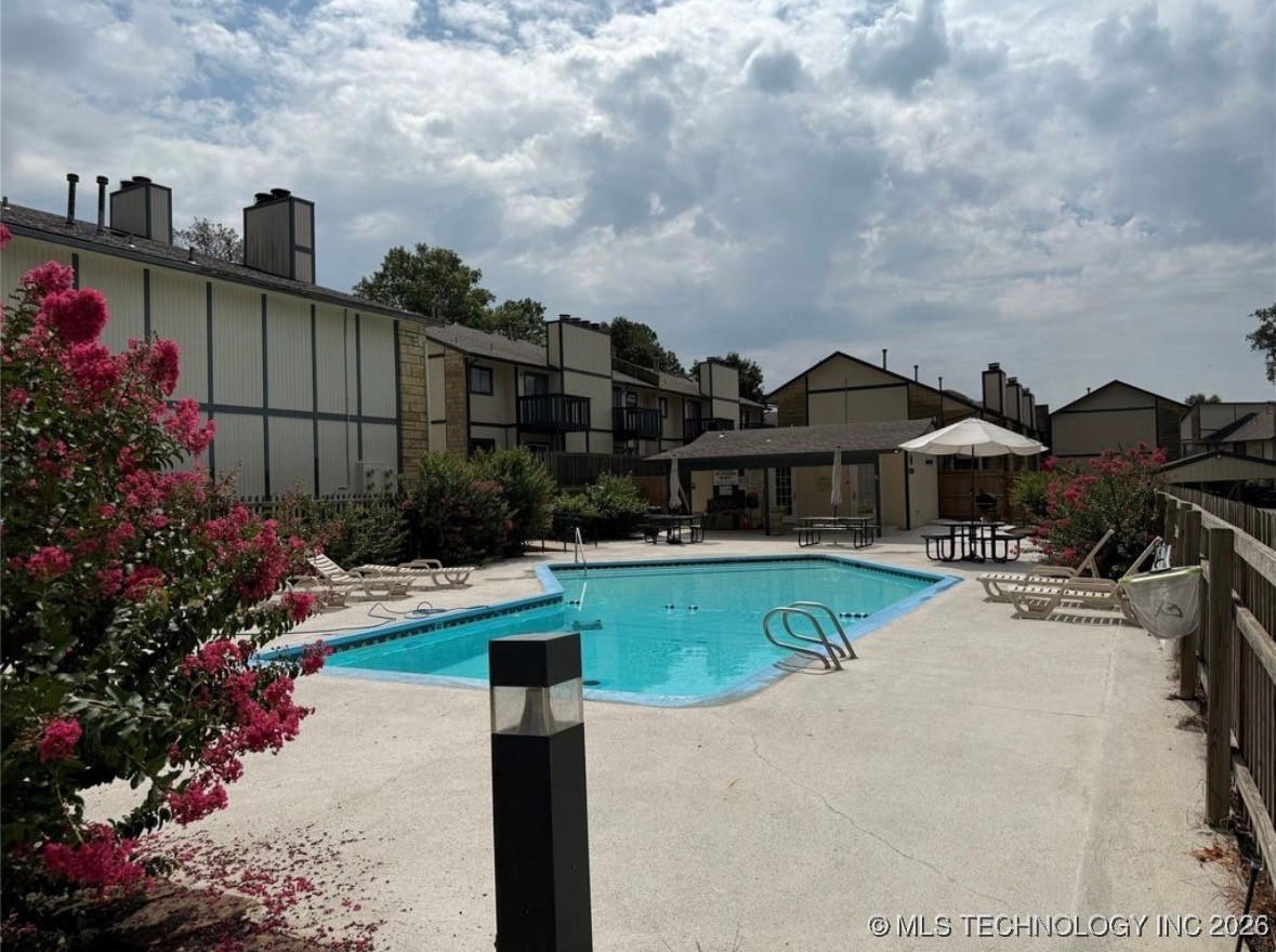 5201 Nowata A201 Property Photo 12