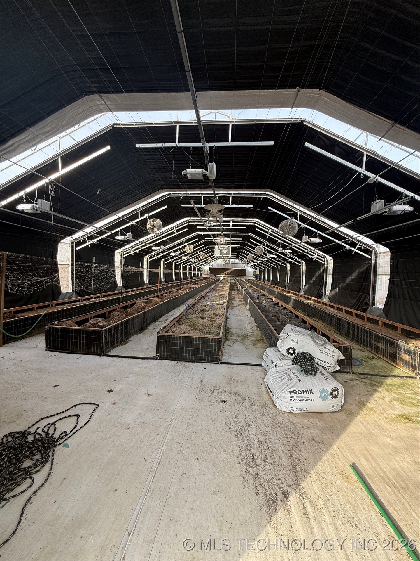 426550 E 250 Road Property Photo 5