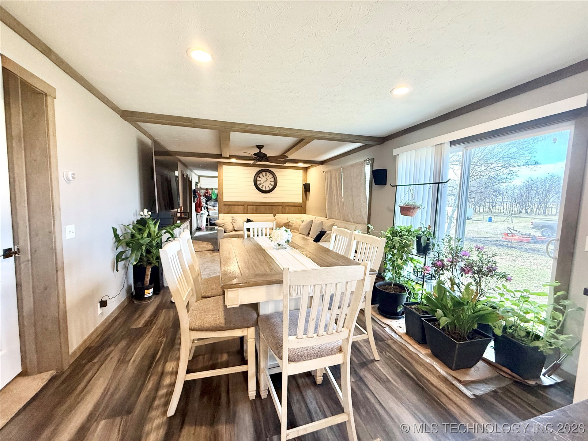 426550 E 250 Road Property Photo 15