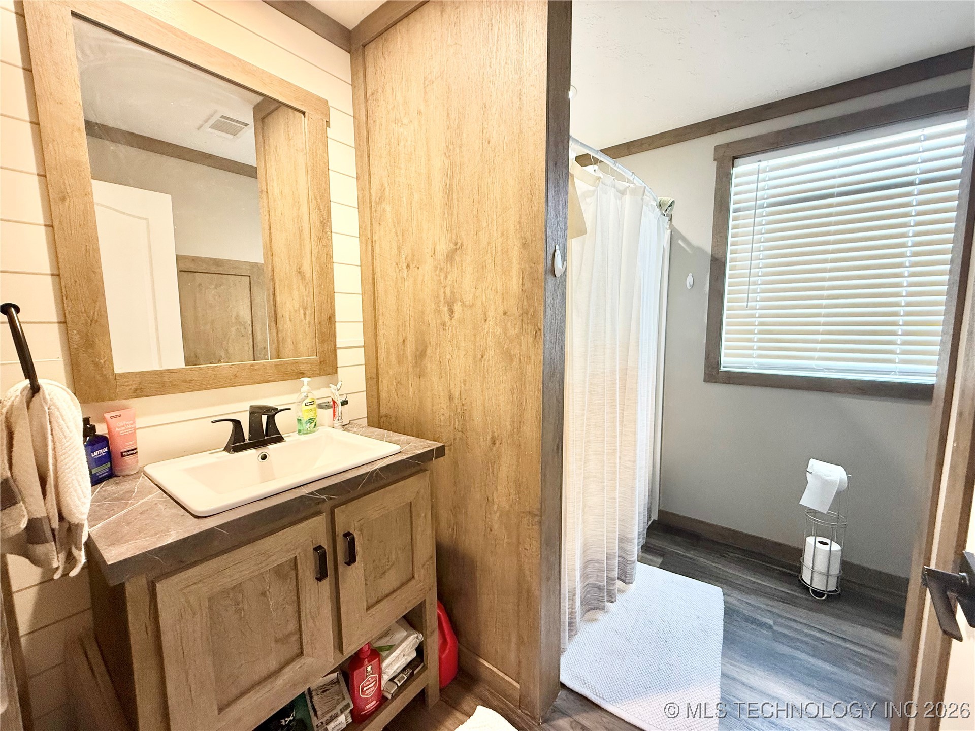 426550 E 250 Road Property Photo 24