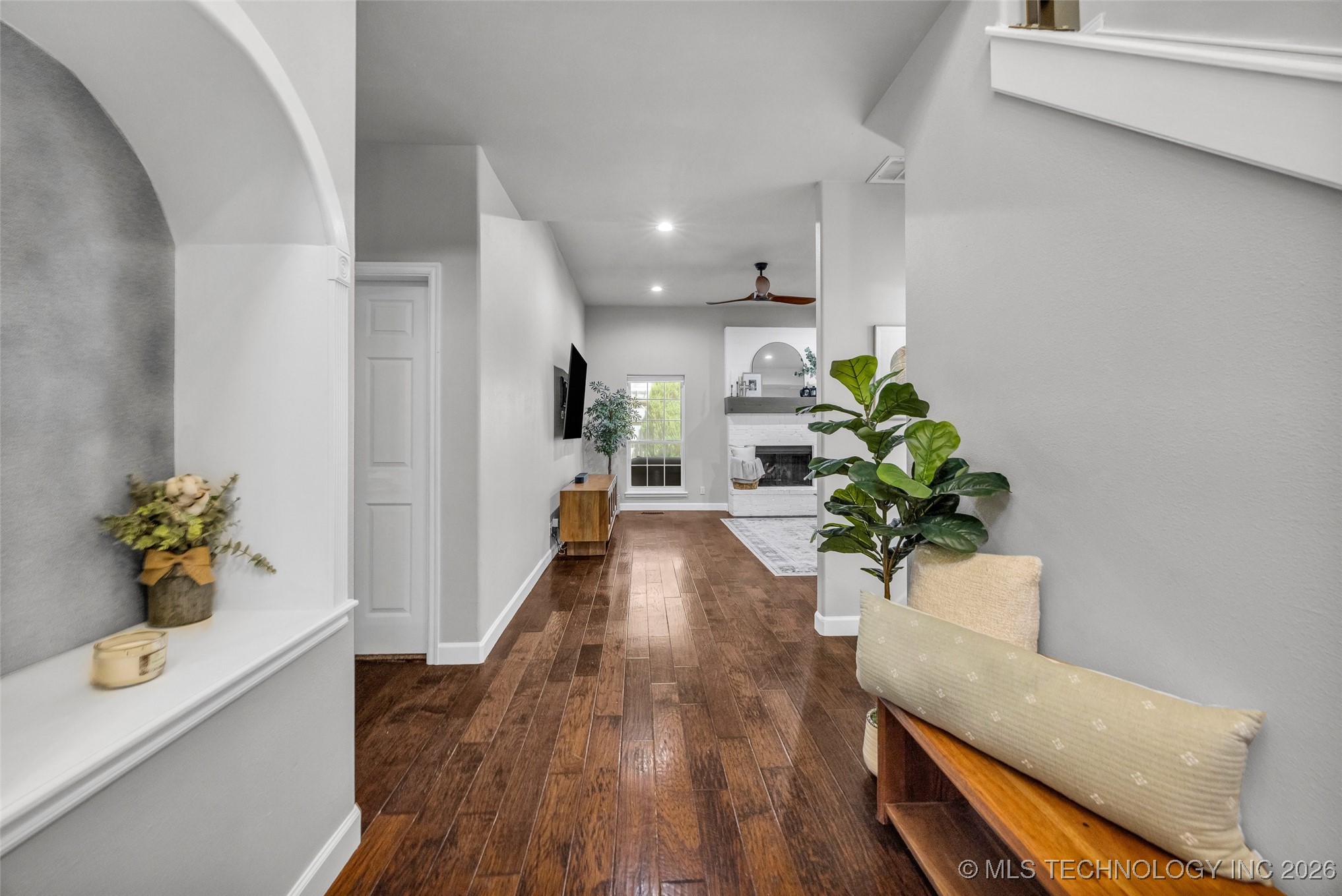 11515 S Mulberry Court Property Photo 3