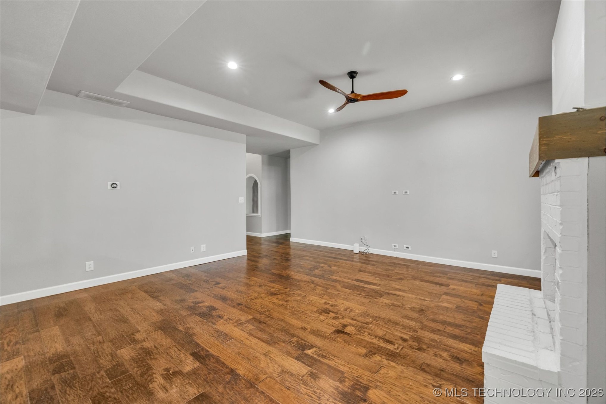 11515 S Mulberry Court Property Photo 9