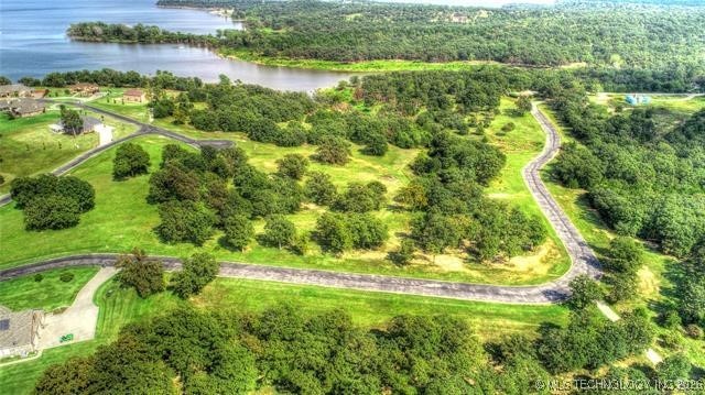 715 S 275th West Avenue Property Photo 9