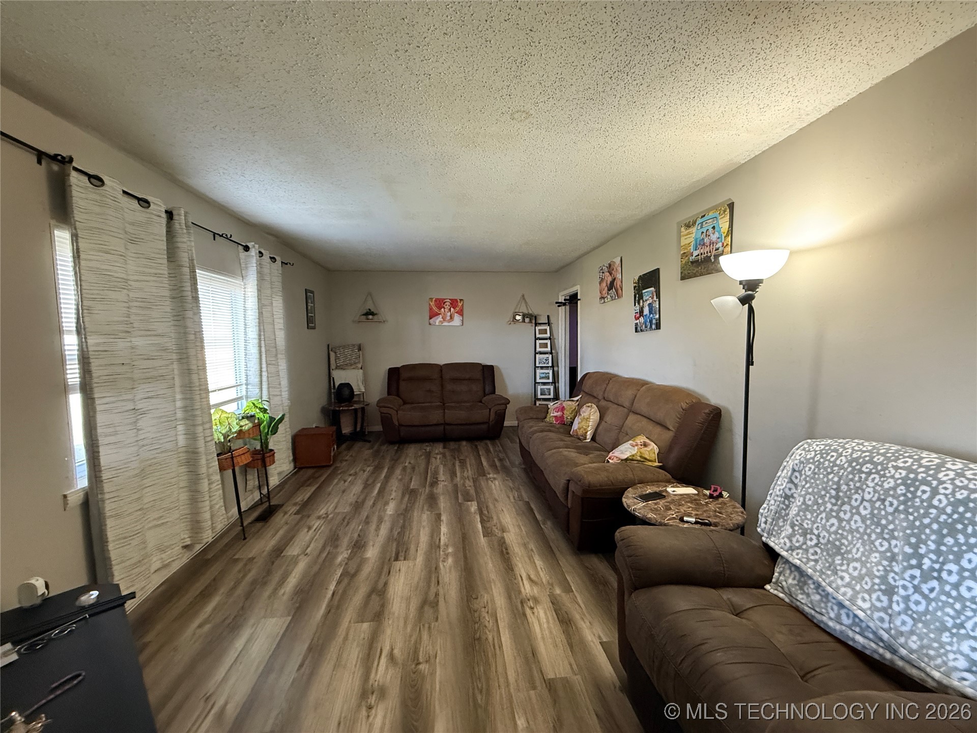 7405 Wainwright Road Property Photo 5