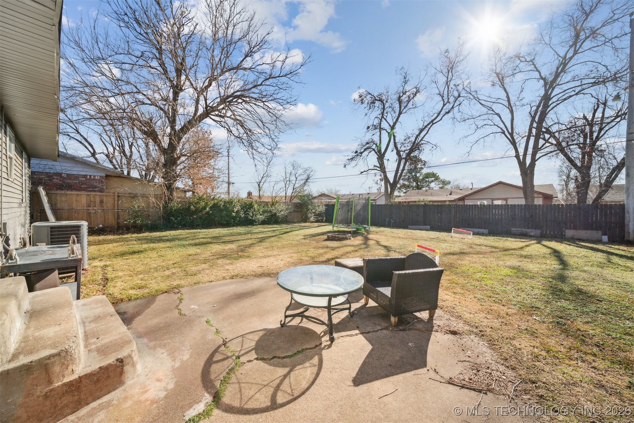 10156 E 4th Place Property Photo 14