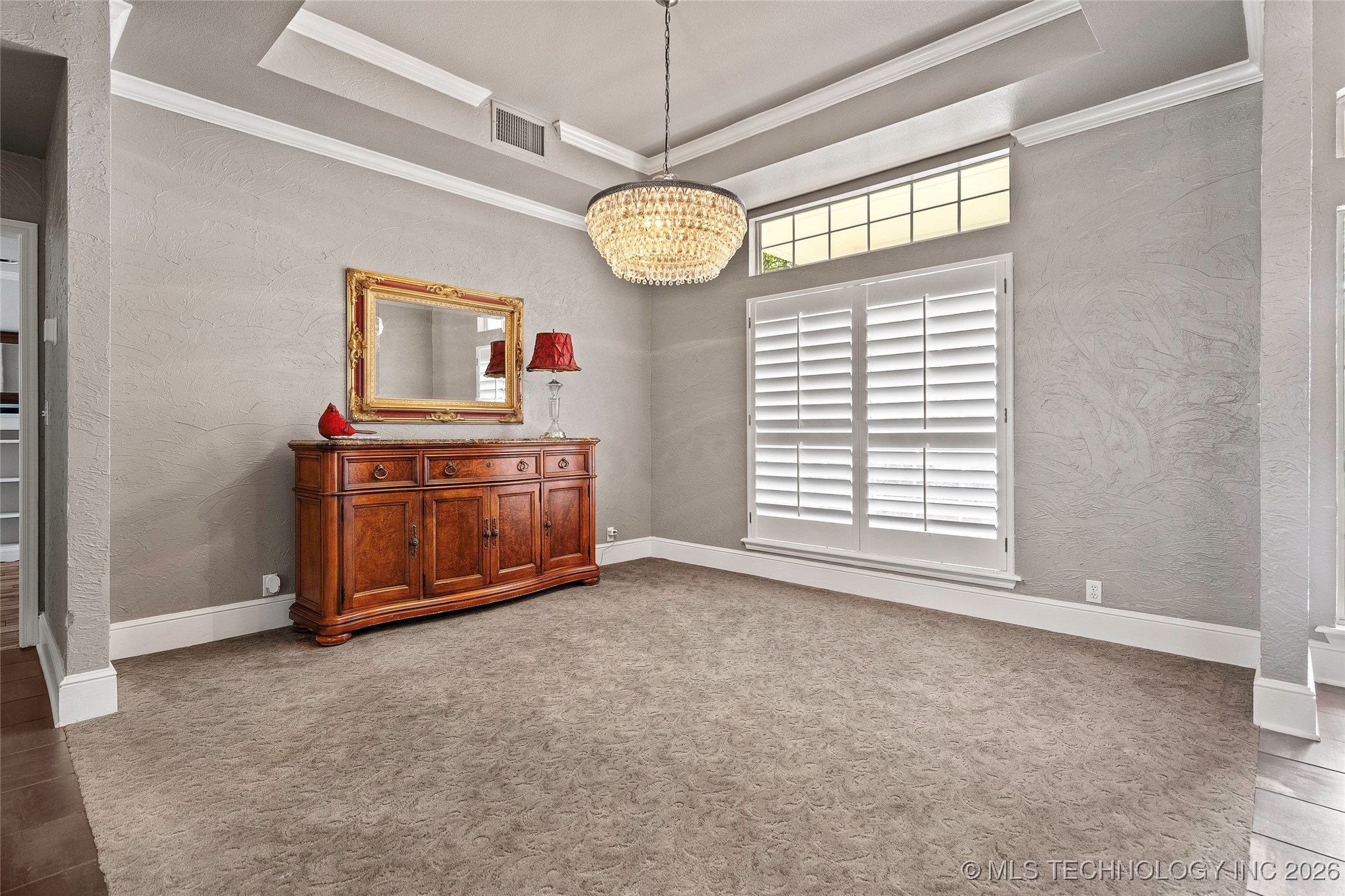 1006 S Rockford Road Property Photo 7