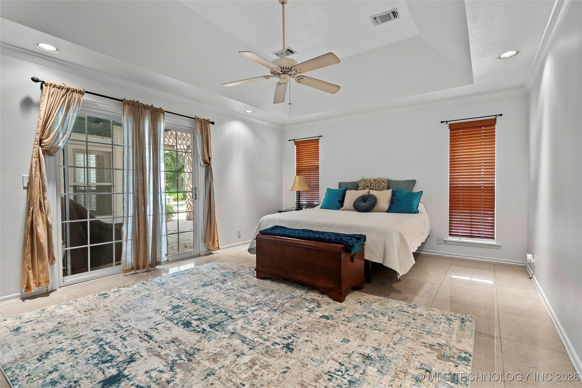 1006 S Rockford Road Property Photo 16