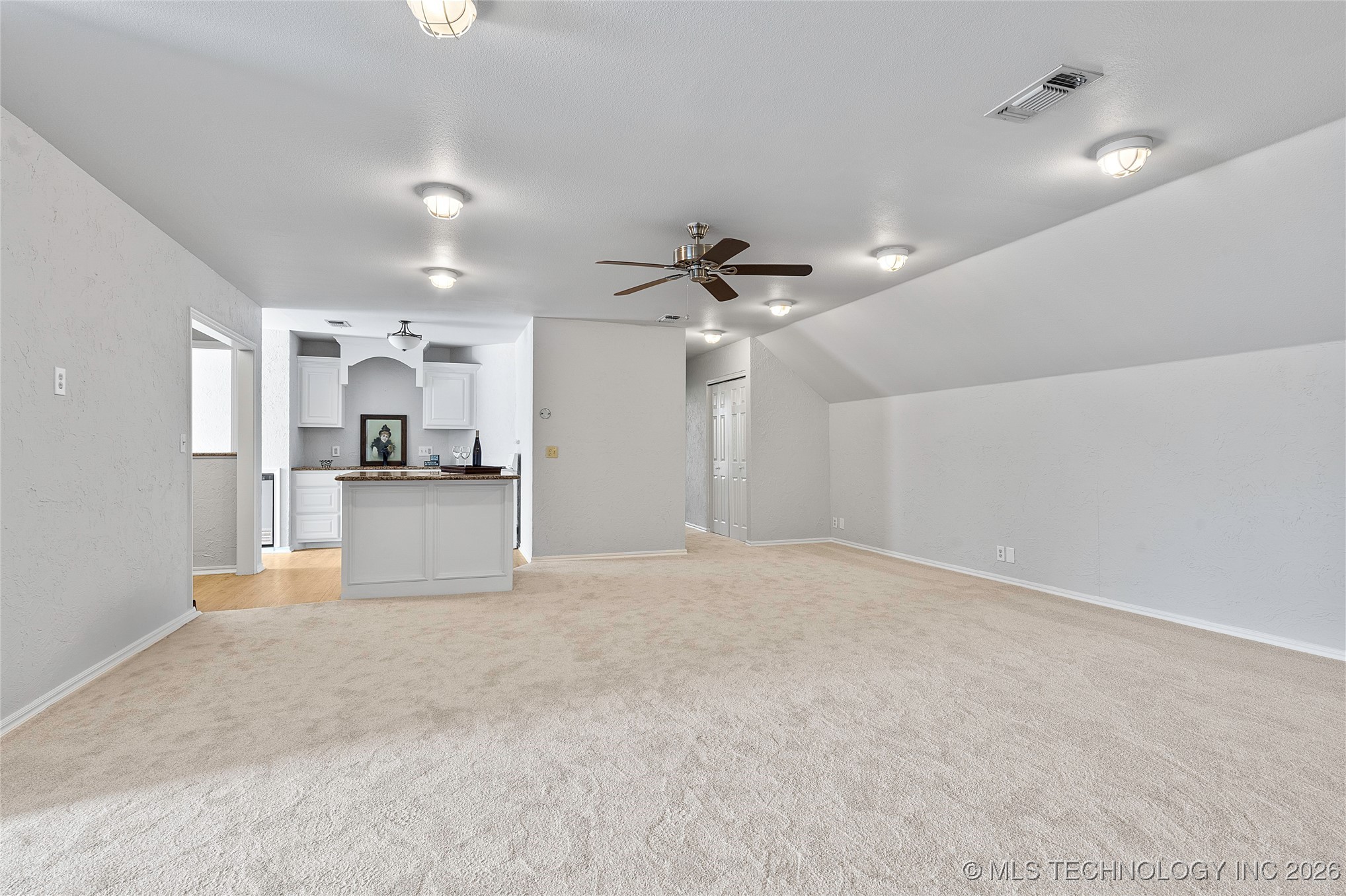 1006 S Rockford Road Property Photo 28