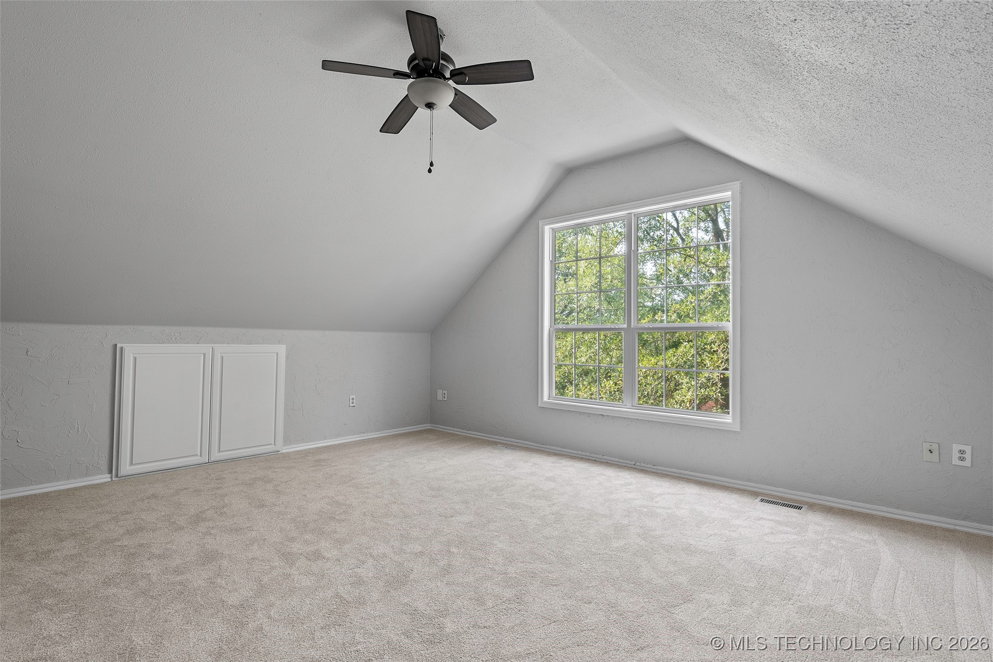 1006 S Rockford Road Property Photo 32