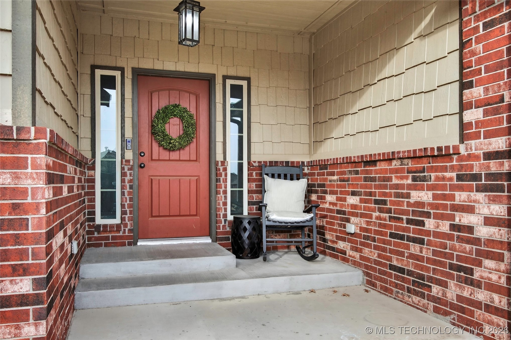 2700 W Natchez Street Property Photo 2