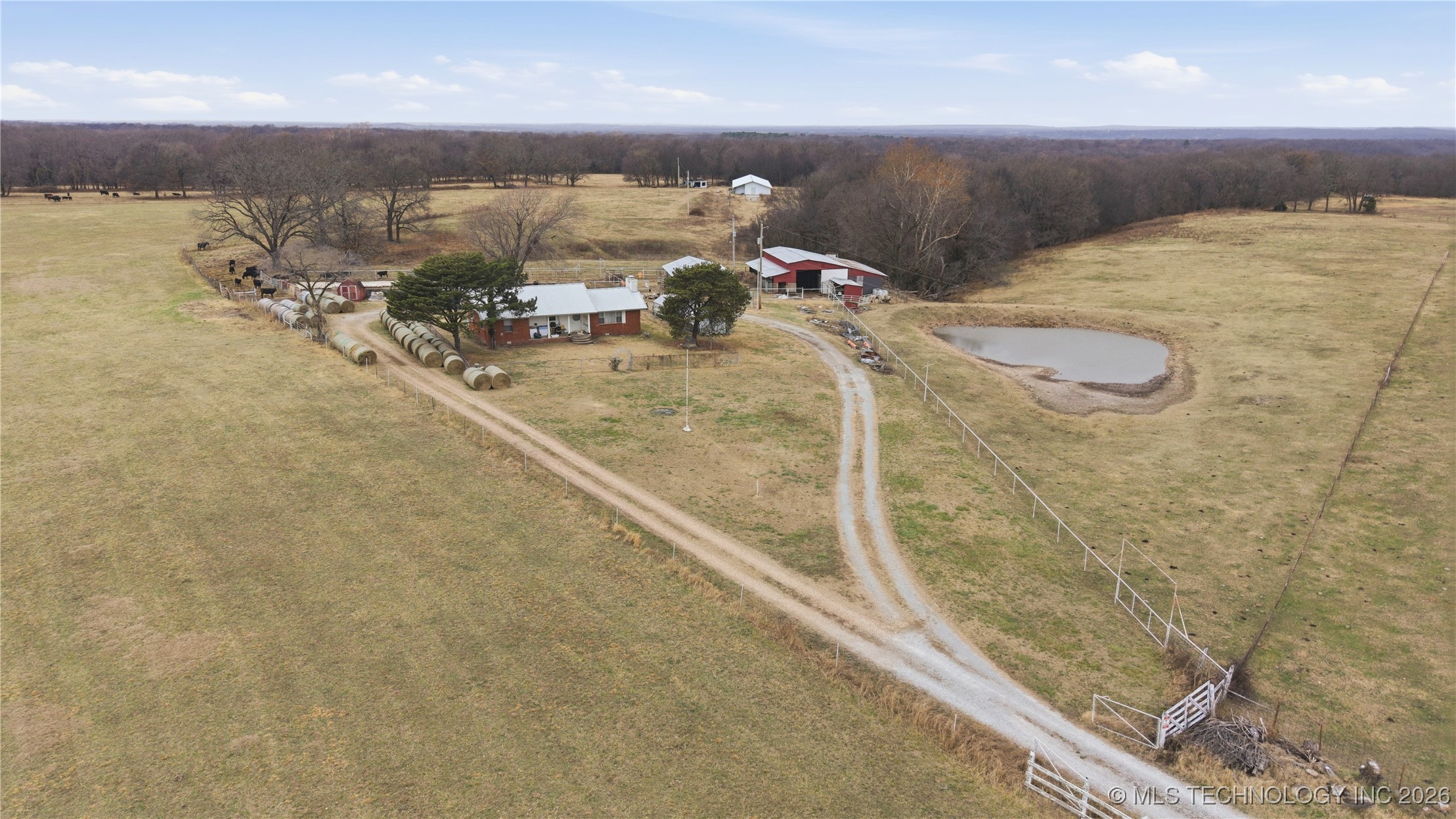 7703 N 447 Road Property Photo 6