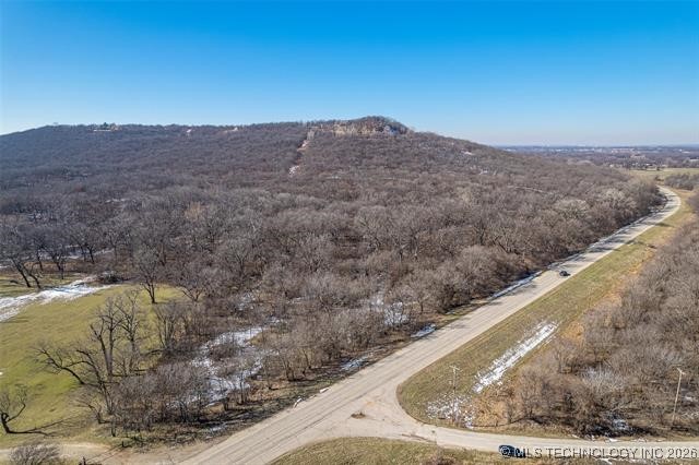 16610 S 185th East Avenue Property Photo 3