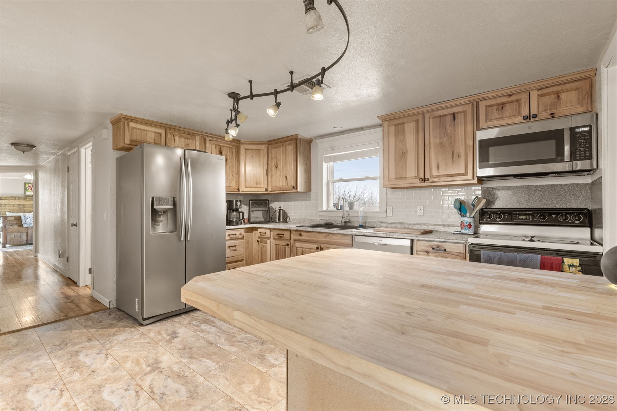 17252 S 178th West Avenue Property Photo 15