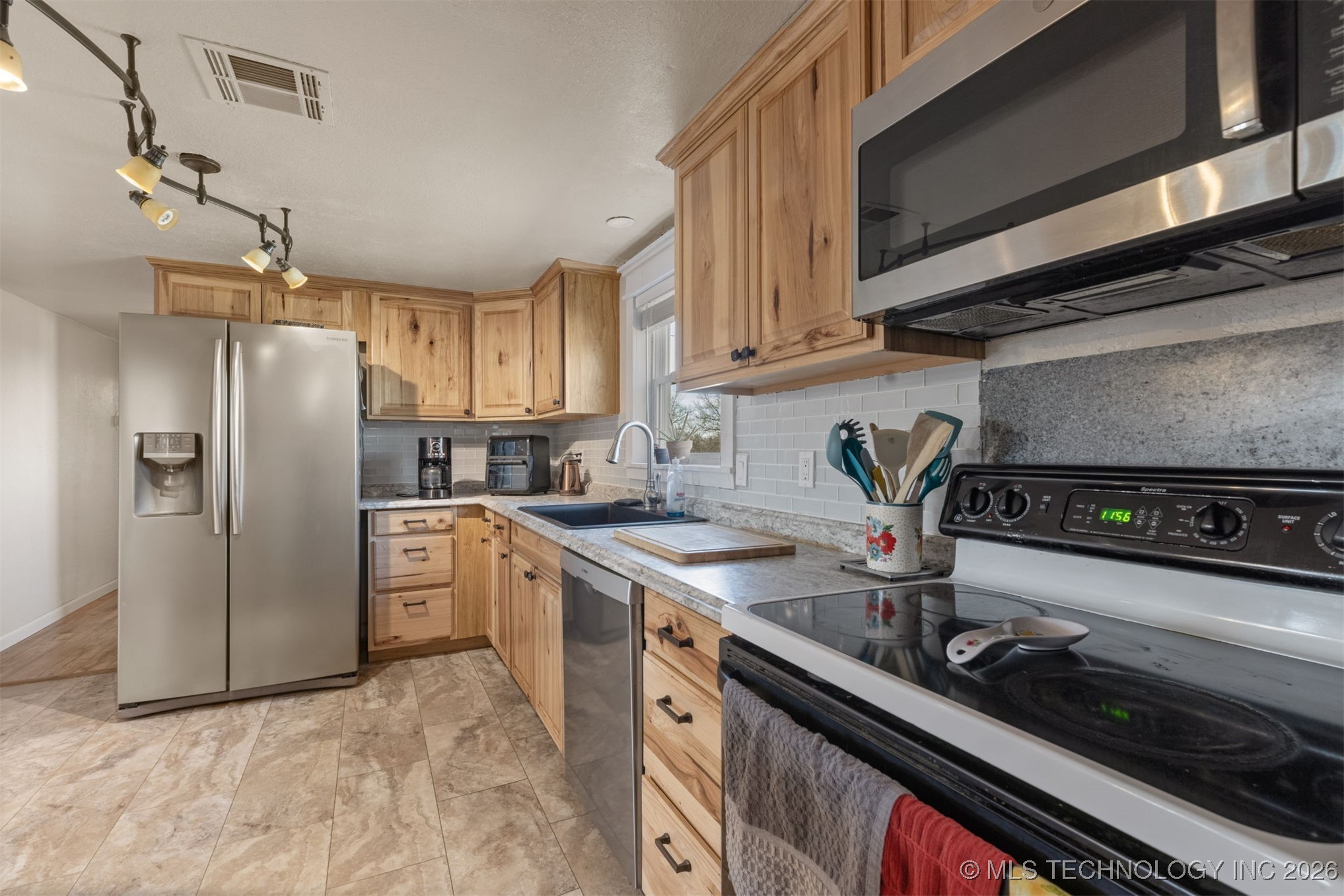 17252 S 178th West Avenue Property Photo 20