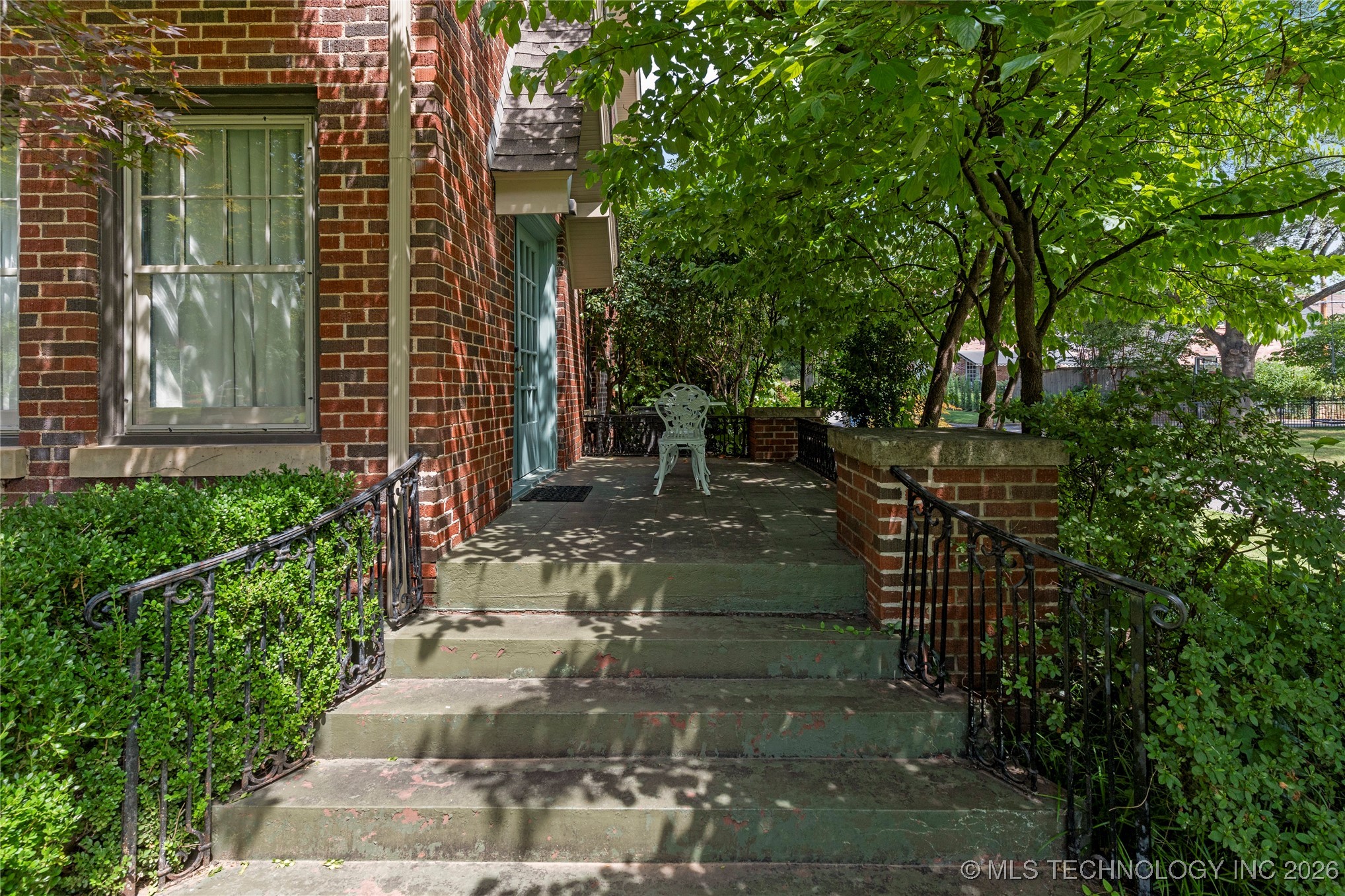 2261 S Terwilleger Boulevard Property Photo 7