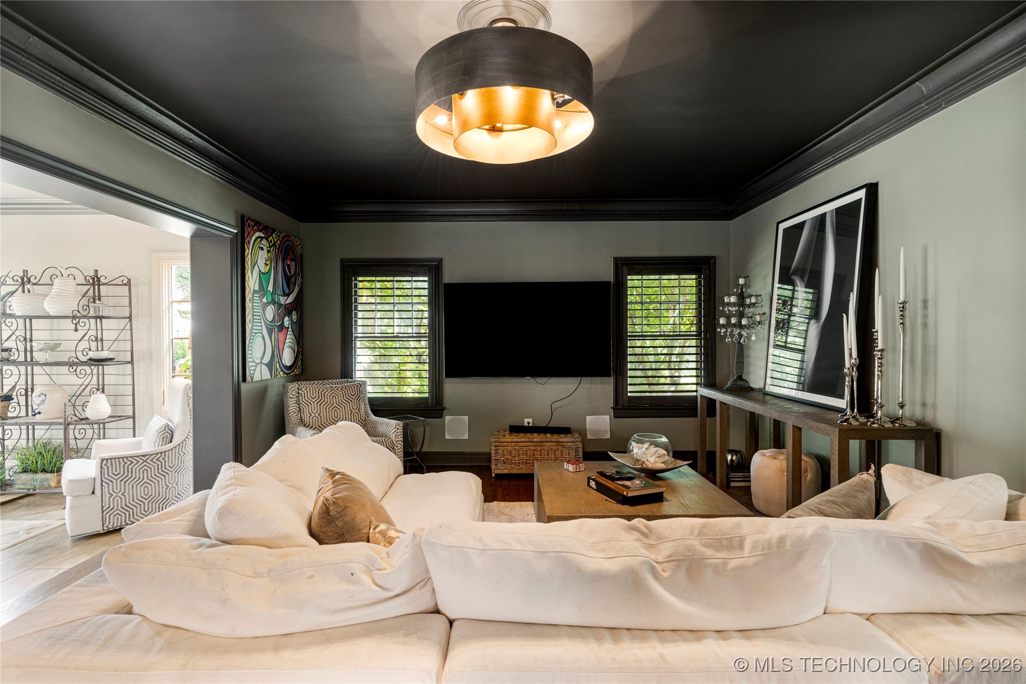 2261 S Terwilleger Boulevard Property Photo 14