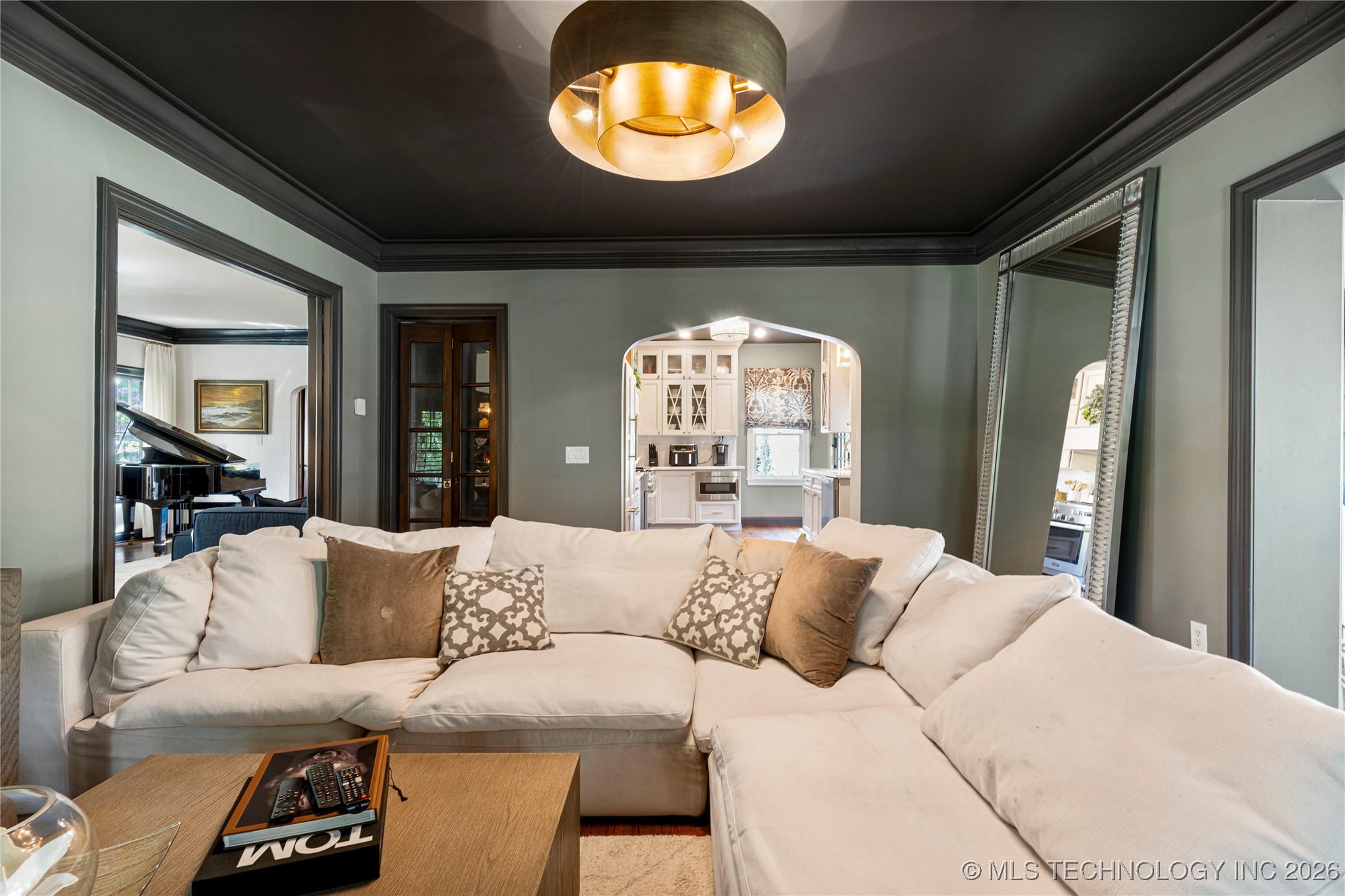 2261 S Terwilleger Boulevard Property Photo 16