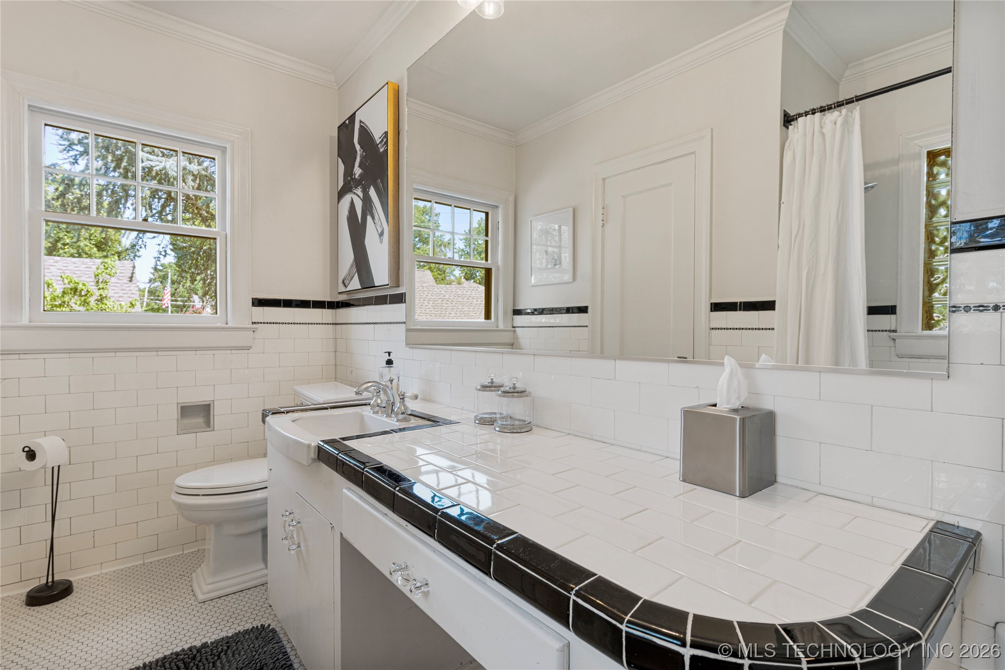 2261 S Terwilleger Boulevard Property Photo 42