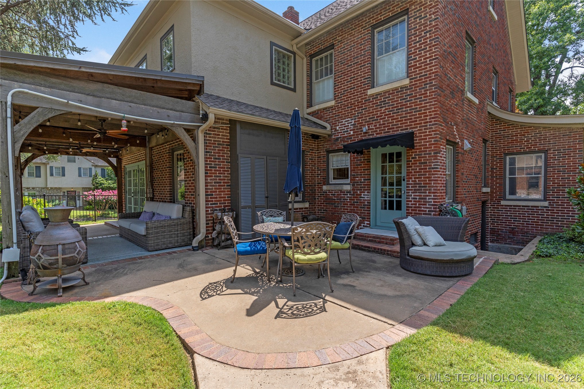 2261 S Terwilleger Boulevard Property Photo 48