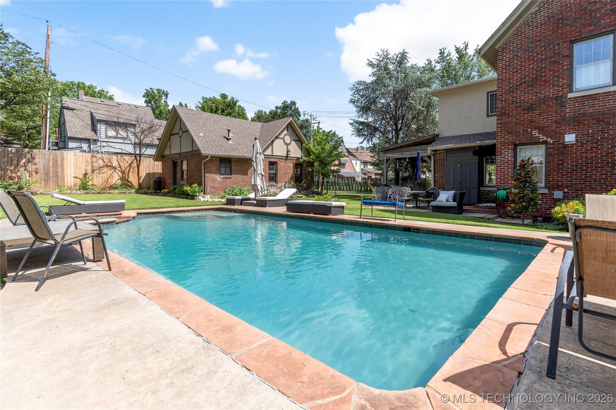 2261 S Terwilleger Boulevard Property Photo 49