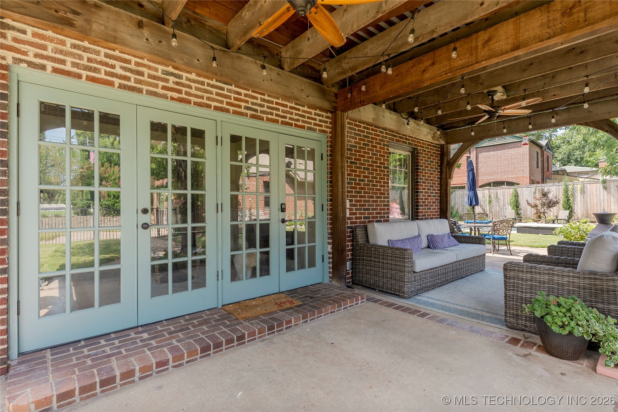 2261 S Terwilleger Boulevard Property Photo 56