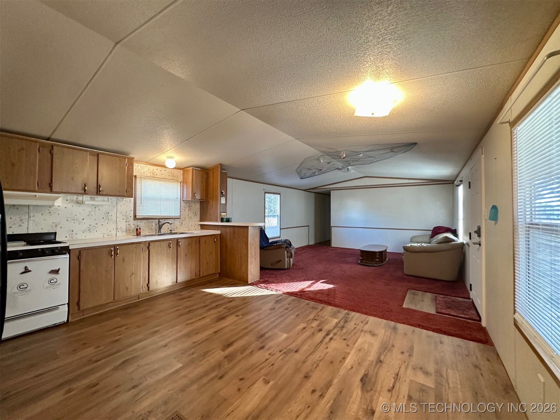 13257 Meadowlark Lane Property Photo 3