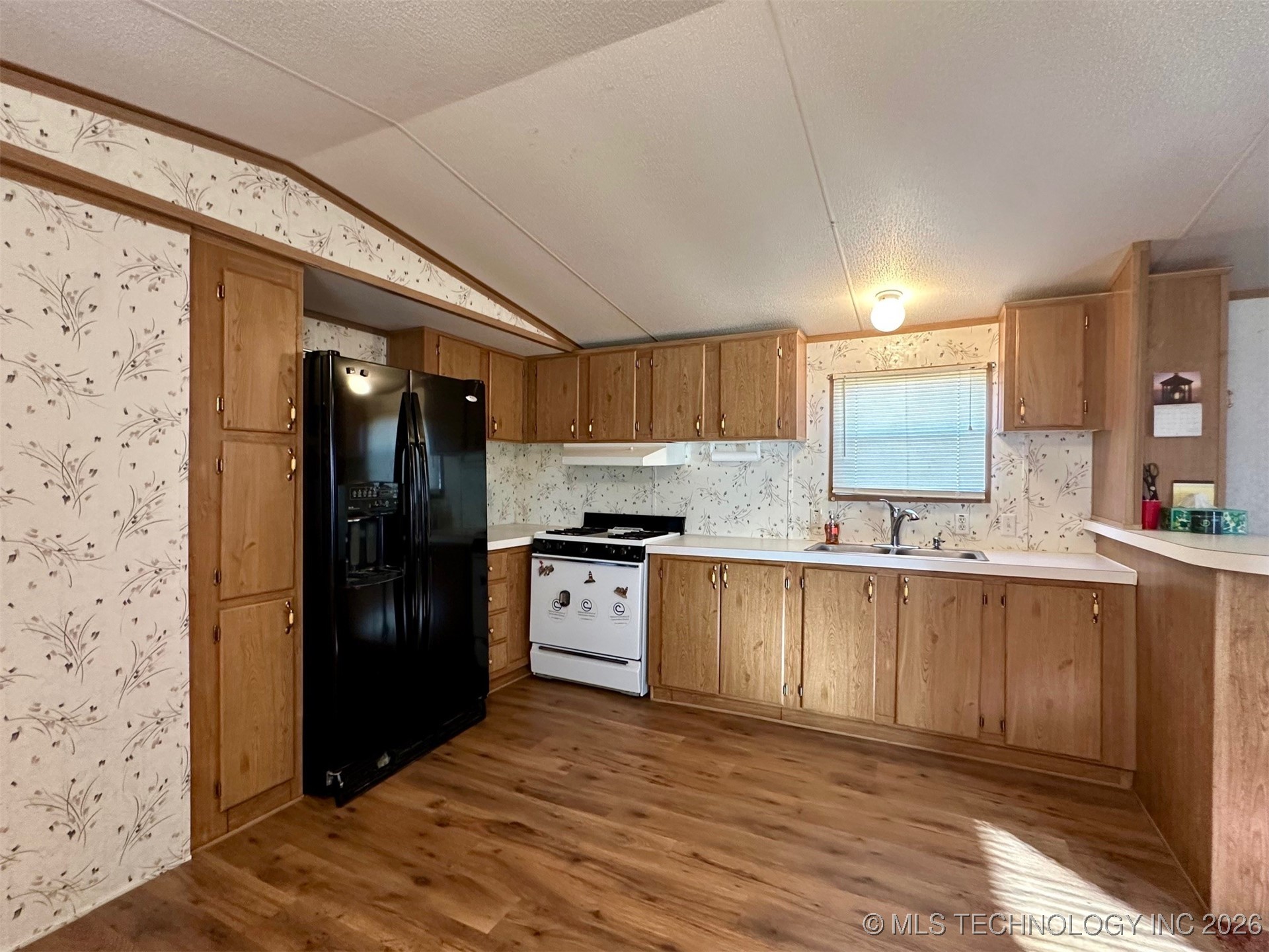 13257 Meadowlark Lane Property Photo 5