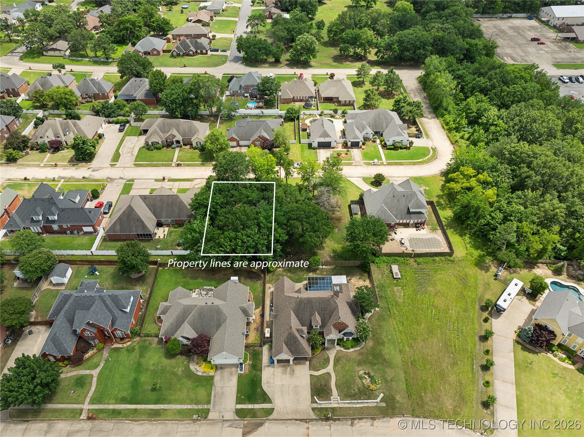 9 Edgewood Drive Property Photo 3