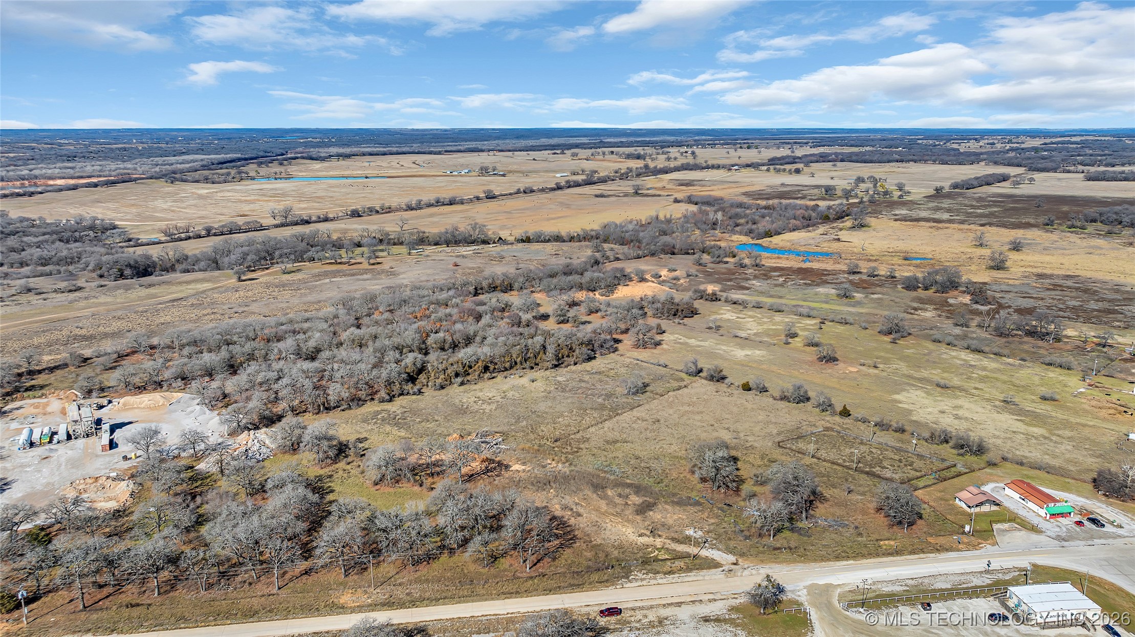 22876 Us Highway 77 Property Photo 5