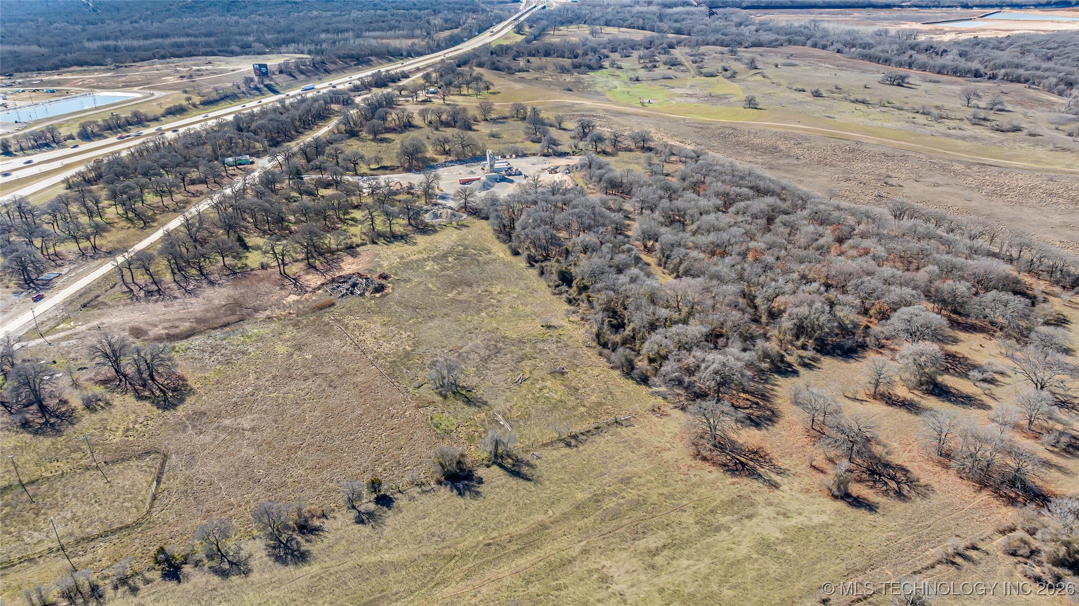 22876 Us Highway 77 Property Photo 9