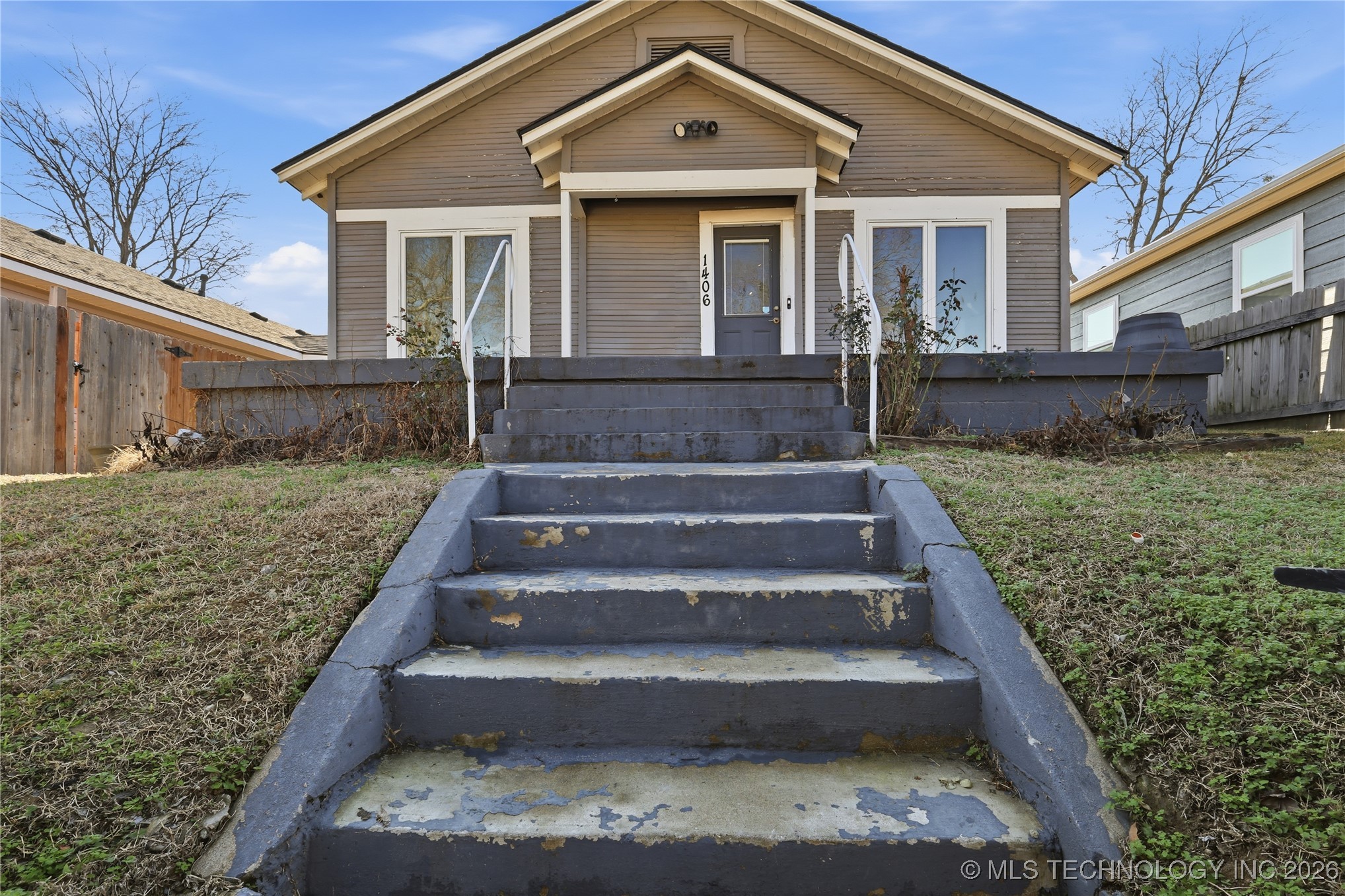 1406 W Admiral Boulevard Property Photo 1