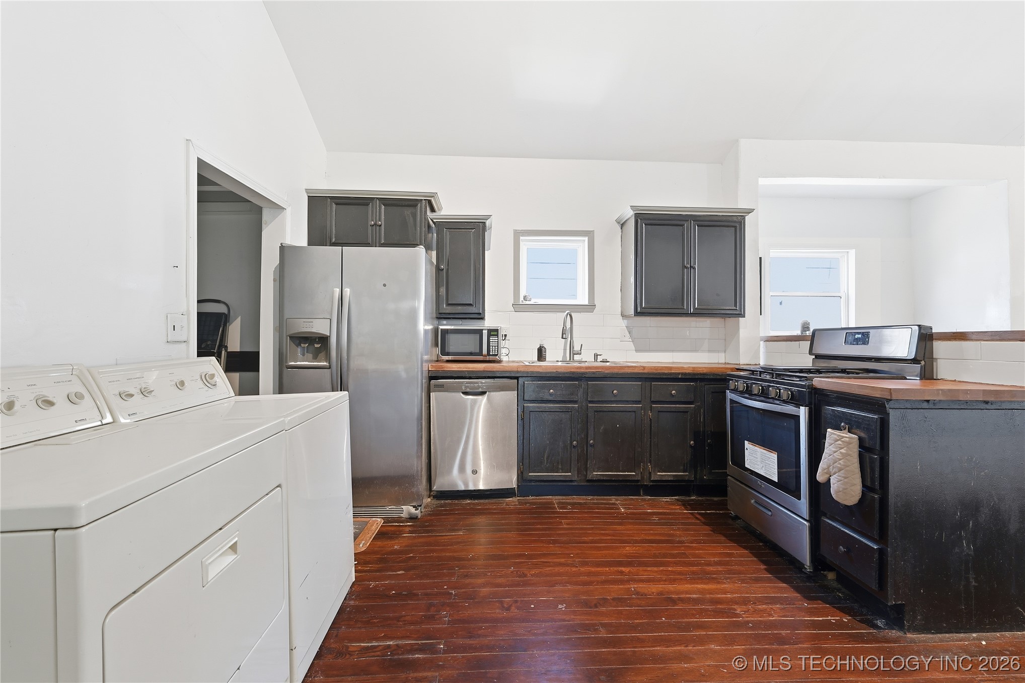 1406 W Admiral Boulevard Property Photo 5