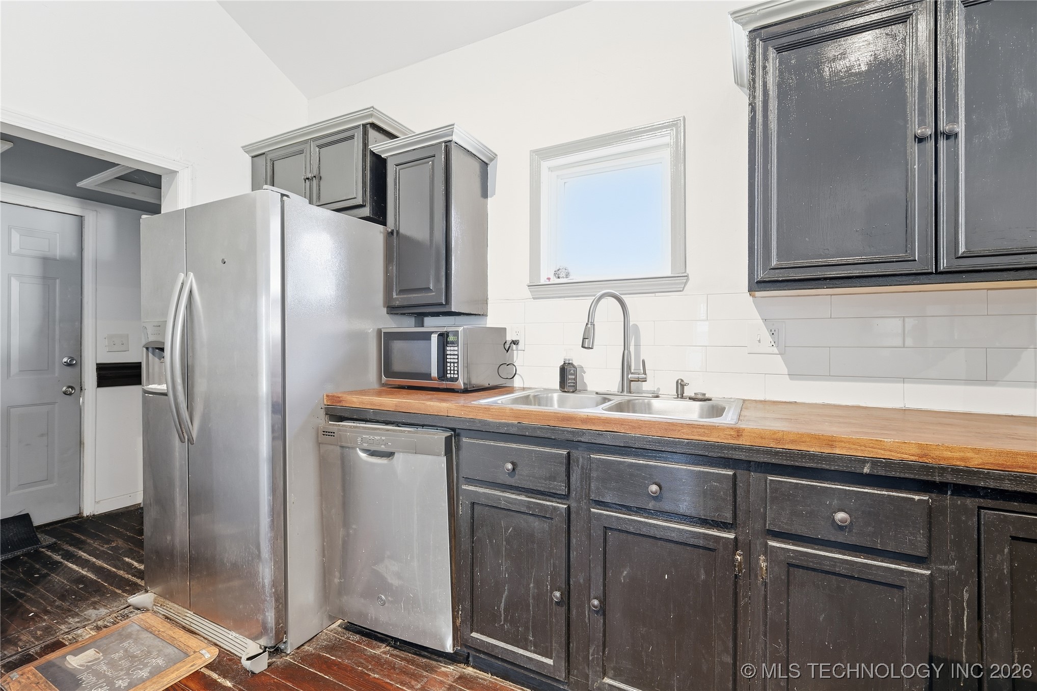 1406 W Admiral Boulevard Property Photo 7