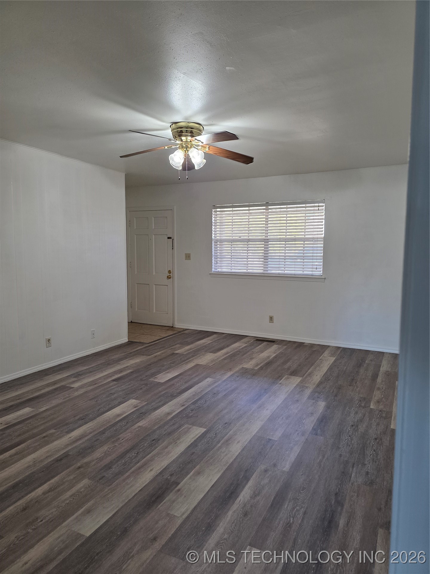 3329 E 47th Place Property Photo 3