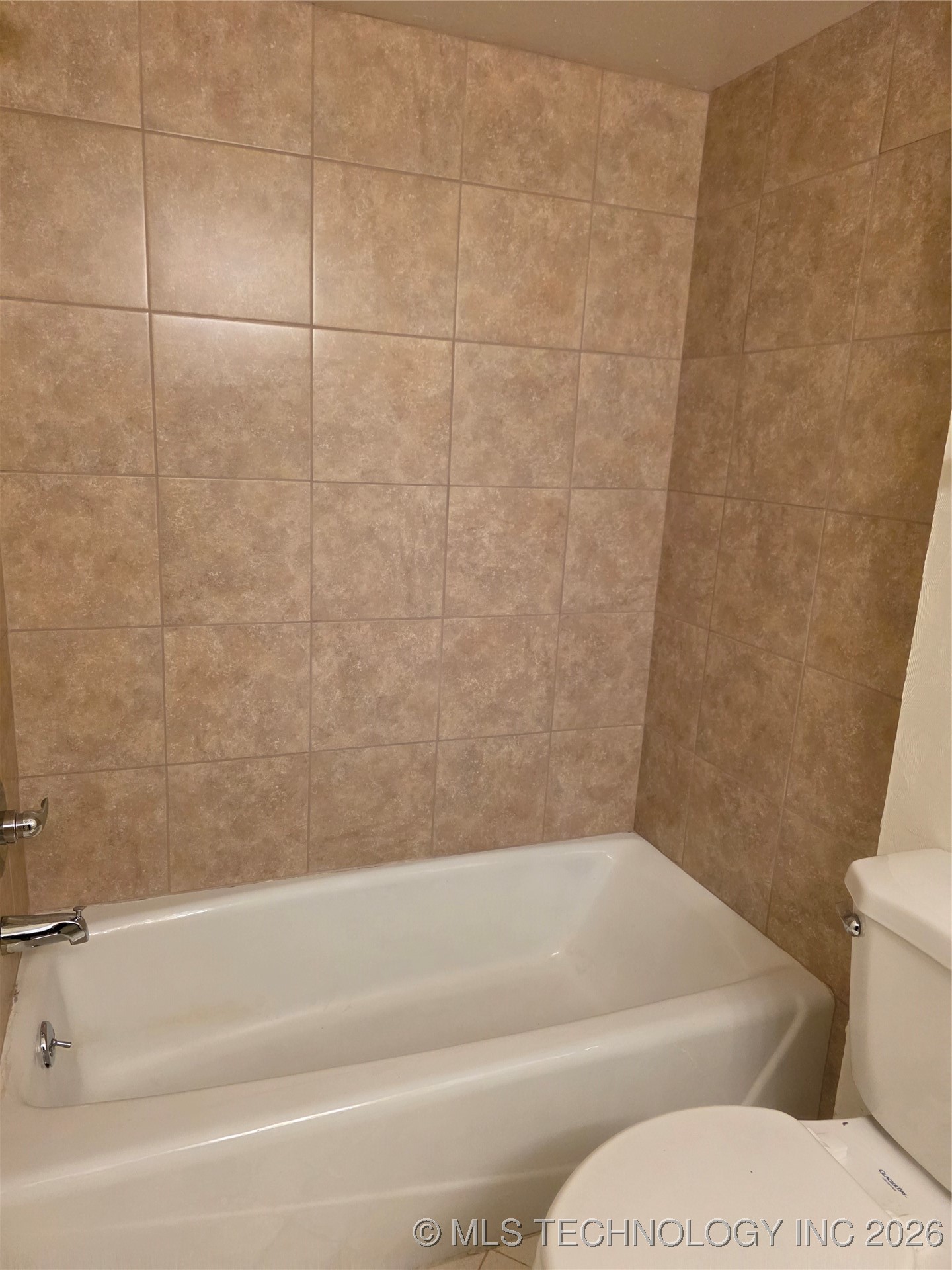 3329 E 47th Place Property Photo 19