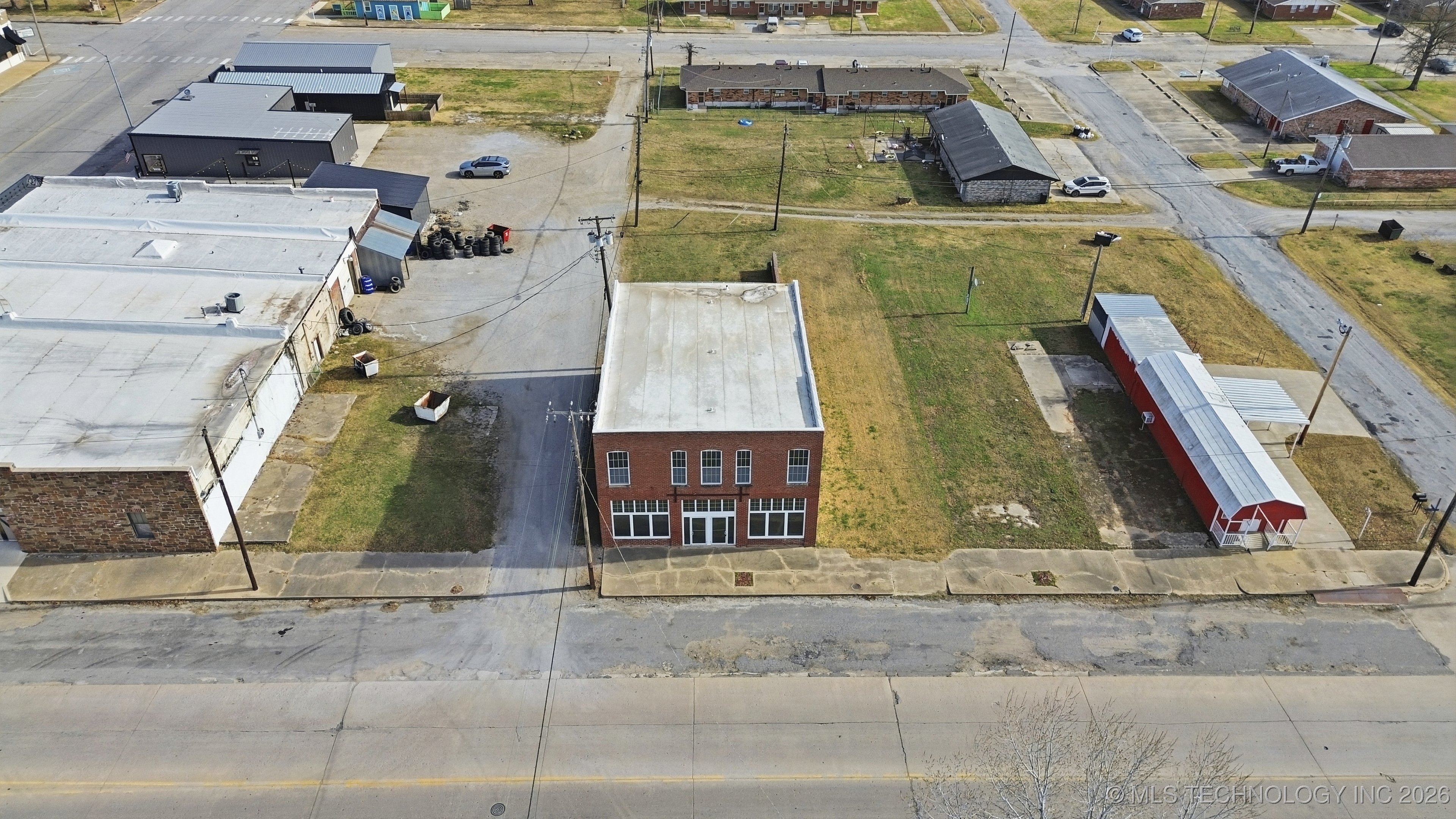 210 N Broadway Street Property Photo 20